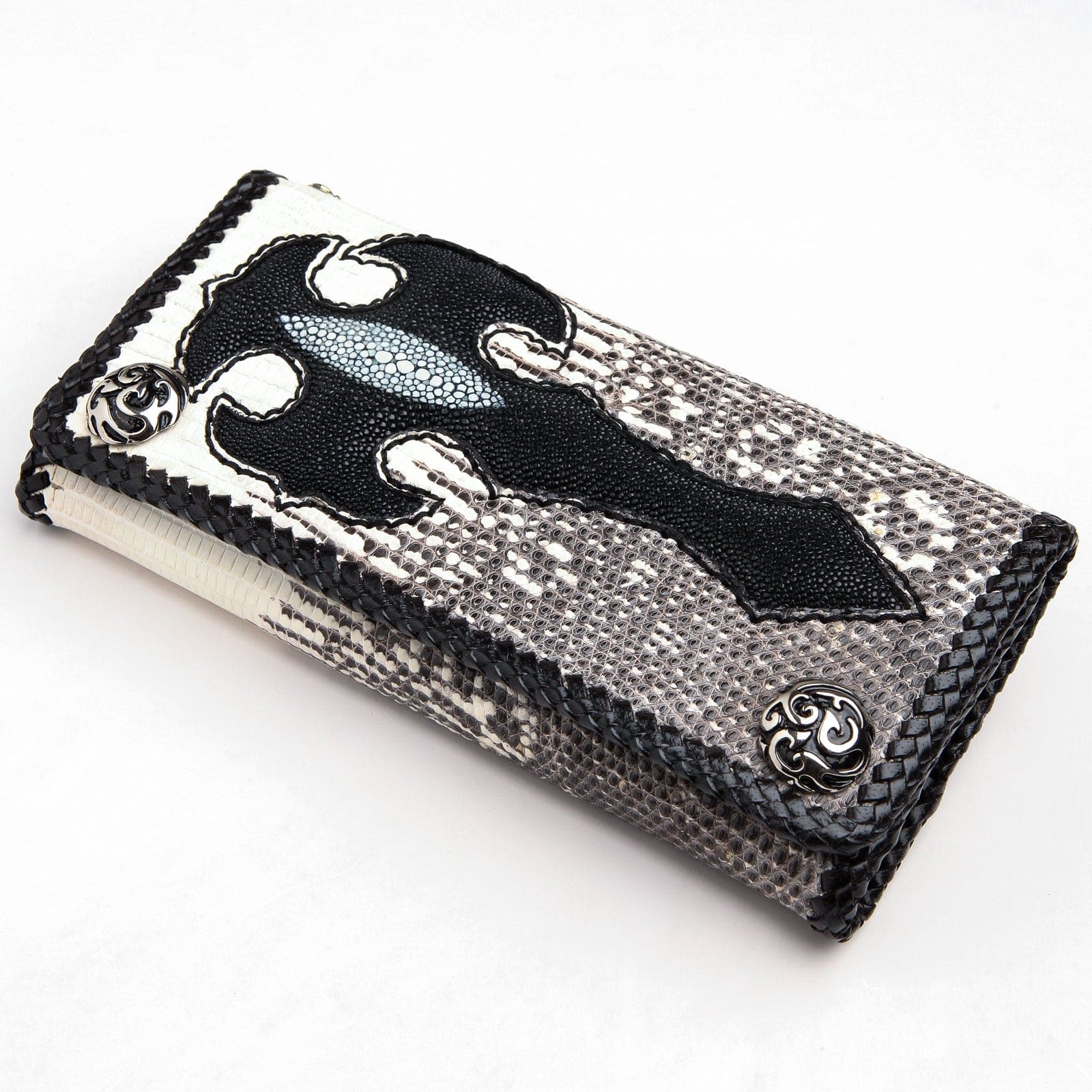 Black Stingray Gray Leather Long Gothic Biker Wallet for Men - Stylish RFID Blocking Chain Wallet for Motorcycle Riders & Bikers - Perfect for Everyday Use, Travel & Night Out