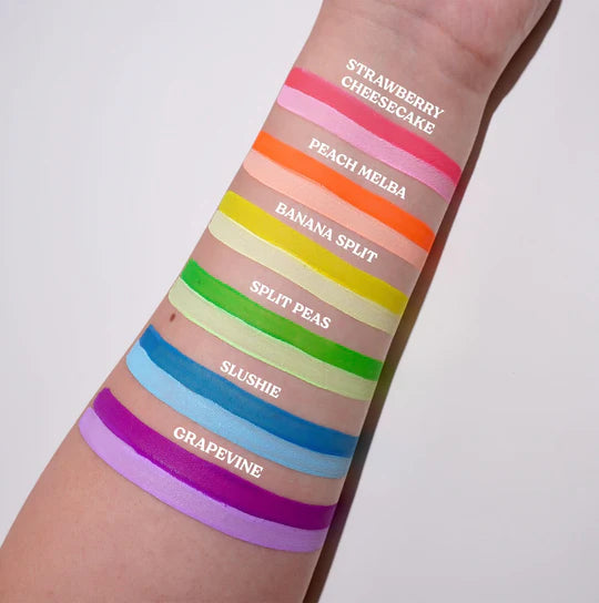 Split Liner Eyeliner - Waterproof Liquid Eyeliner for Winged & Graphic Looks | Perfect for Everyday Makeup & Special Occasions