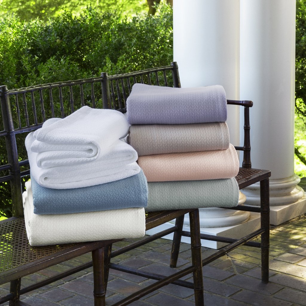 SFERRA Riano Soft White Twin Blanket 80x100 - Luxury Bedding for Cozy Nights & Guest Rooms - Perfect for Home, Hotels, and Gifts