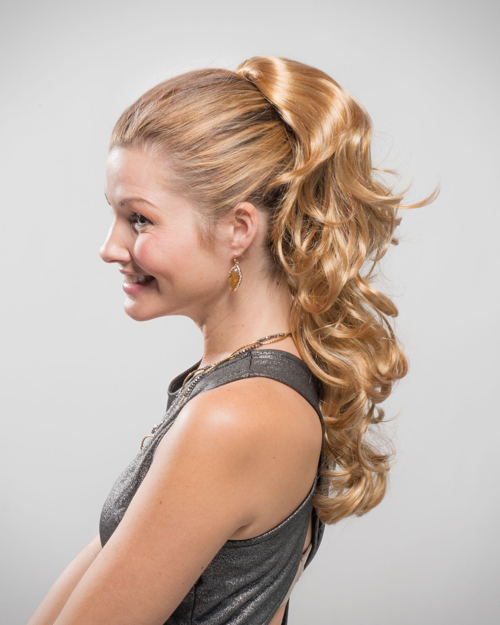 Charming On - Stylish and Elegant Women's Fashion Accessories for Everyday Wear, Parties, and Special Occasions