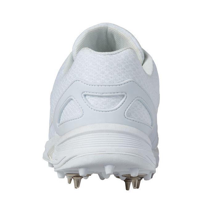 Gunn & Moore Icon Spike Cricket Shoes - Premium Cricket Footwear for Men & Women - Perfect for Professional Matches & Training Sessions