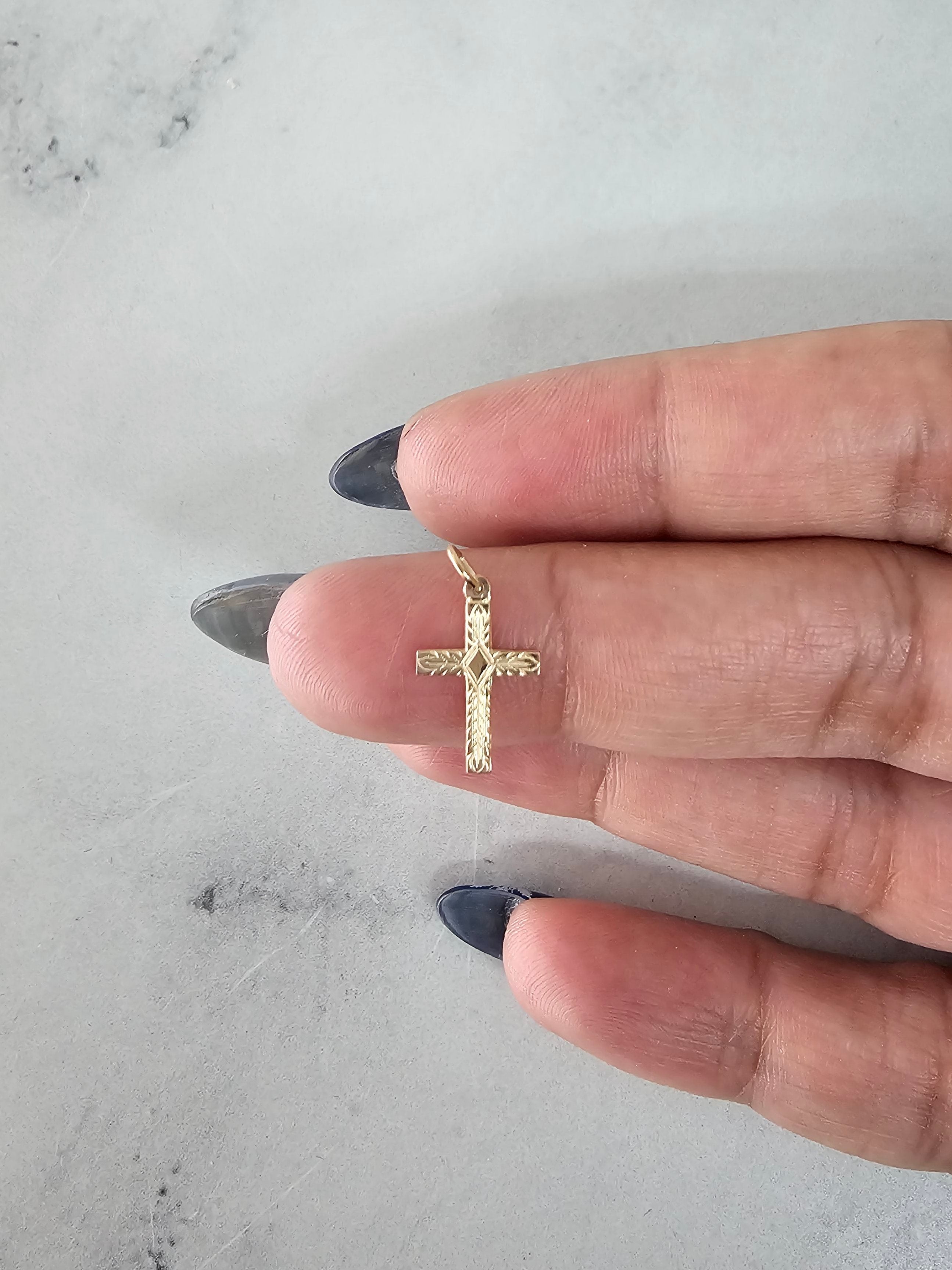 Vintage Style Diamond Cross Pendant Necklace - Elegant Jewelry Gift for Women, Perfect for Christmas, Valentine's Day & Special Occasions