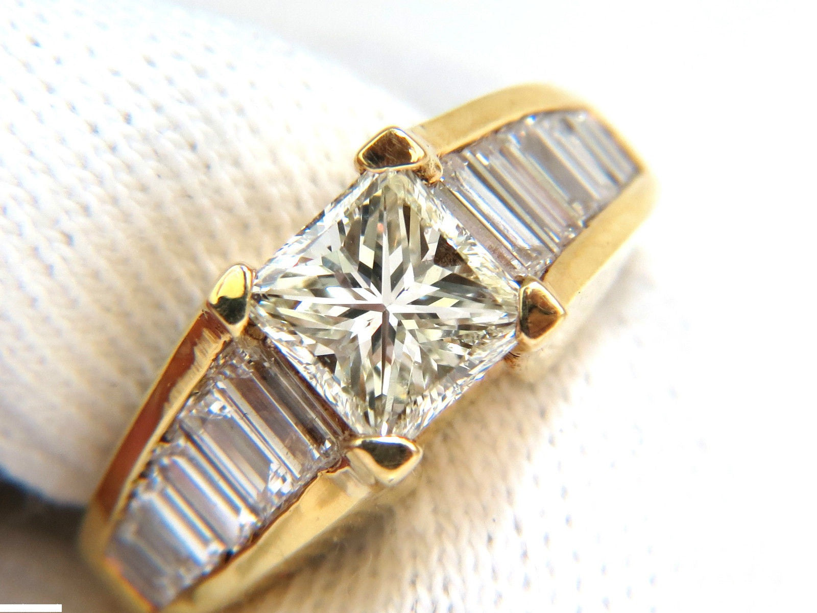 2.90CT 18KT Princess Cut Diamond Ring with Baguette Side Stones - Modern Art Deco Style for Engagement, Wedding & Anniversary Gifts