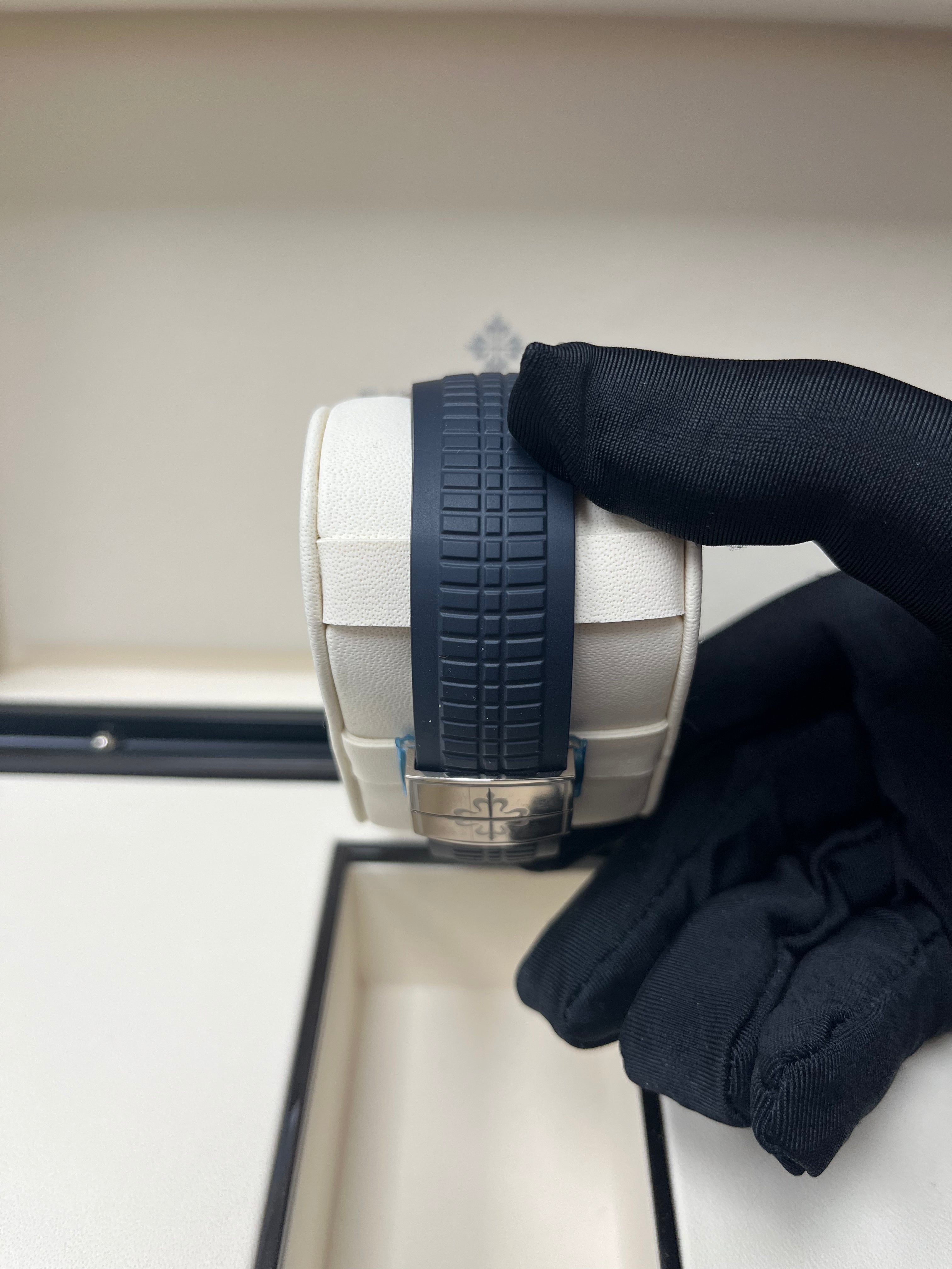 Patek Philippe Aquanaut 5168G-001 Luxury Watch - 18K White Gold Case with Blue Embossed Dial - Perfect for Business Meetings, Formal Events & Luxury Watch Collectors