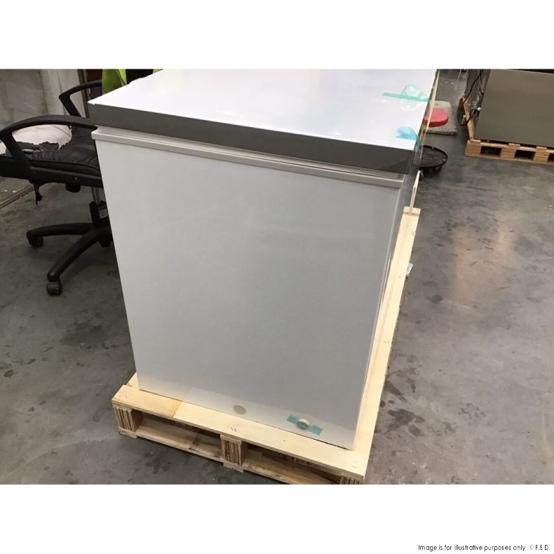 Thermaster BD466F Stainless Steel Chest Freezer with Secure Lid - Energy Efficient Deep Freezer for Home, Restaurant & Commercial Use - Perfect for Bulk Food Storage, Ice Cream Preservation & Beverage Cooling