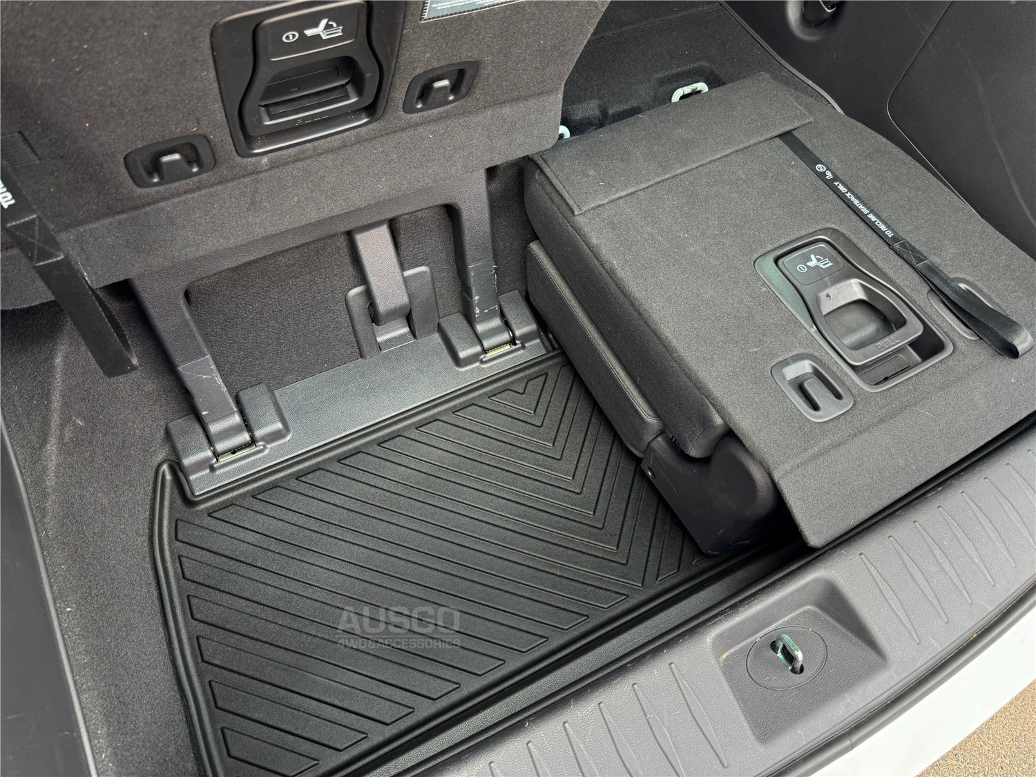 5D Custom Fit Car Floor Mats for KIA Carnival KA4 Hybrid 2024-2025 - All-Weather Protection & Easy Cleaning - Perfect for Family Road Trips & Daily Commute