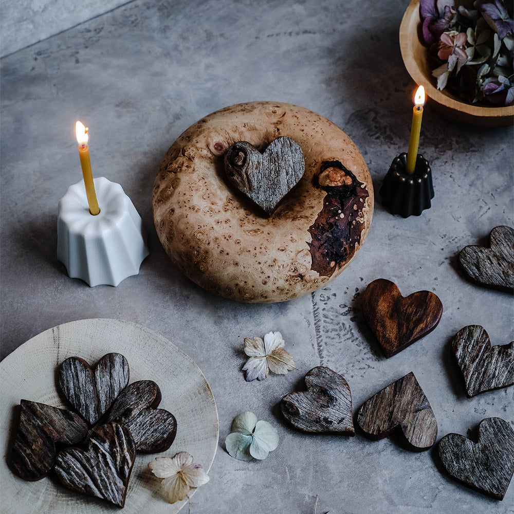 Premium Sandalwood Keepsake Heart Set - Handcrafted Memorial Gift for Loved Ones - Perfect for Funerals, Memorials & Cherished Remembrances