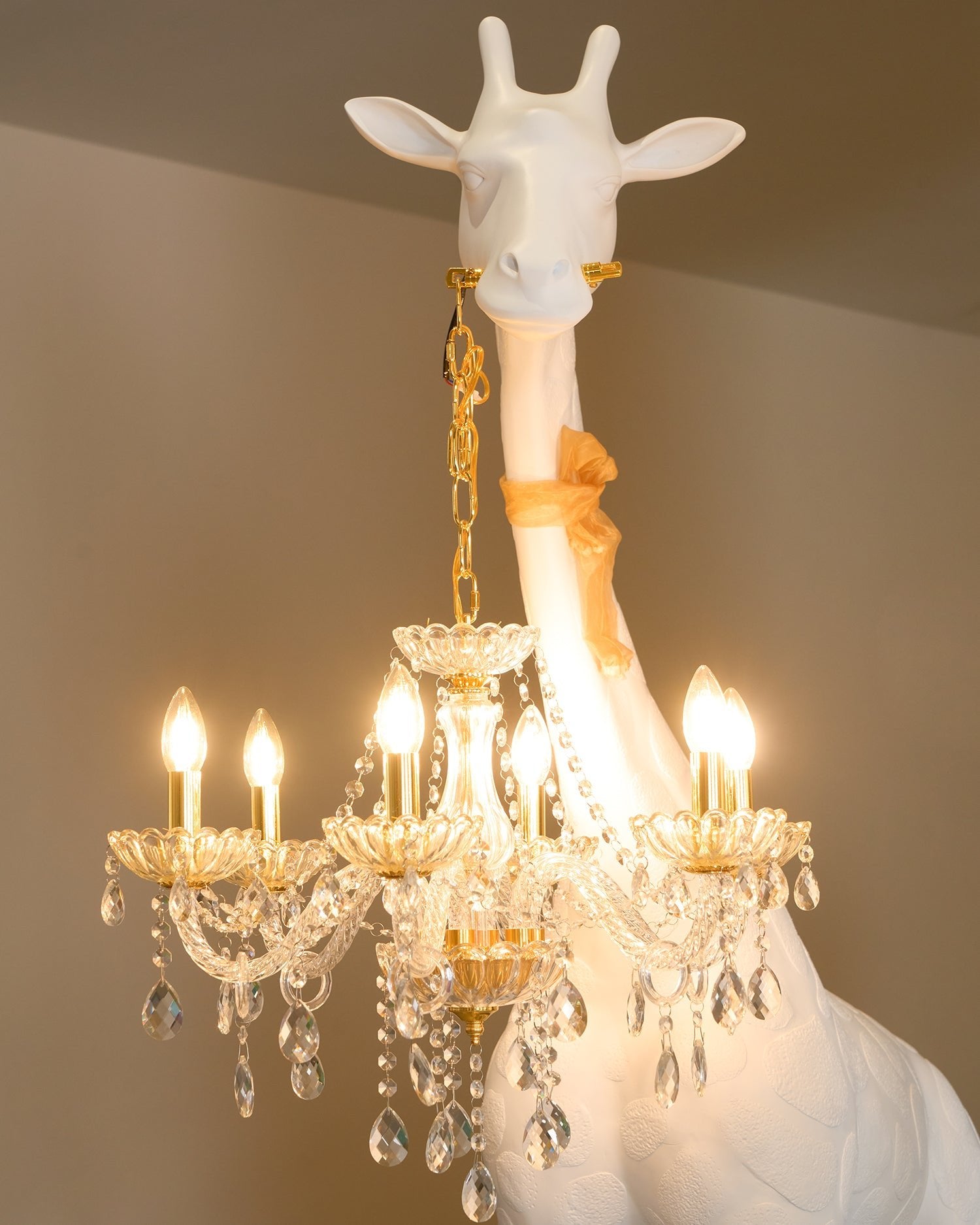 Modern Giraffe Sculpture Floor Lamp - Handcrafted Metal Animal Lamp for Living Room, Bedroom, Nursery Decor - Unique Standing Light for Home, Office, or Gift Idea