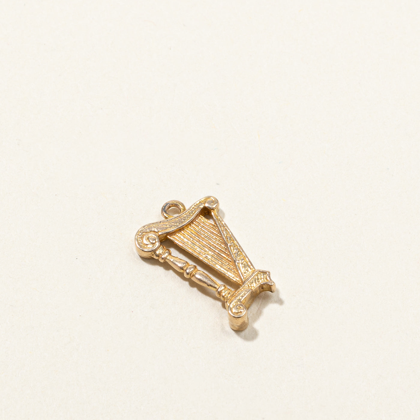 Musical Instrument Charm 24678575 - Elegant Jewelry Pendant for Necklaces & Bracelets - Perfect Gift for Musicians & Music Lovers - Ideal for Performances, Concerts & Special Occasions