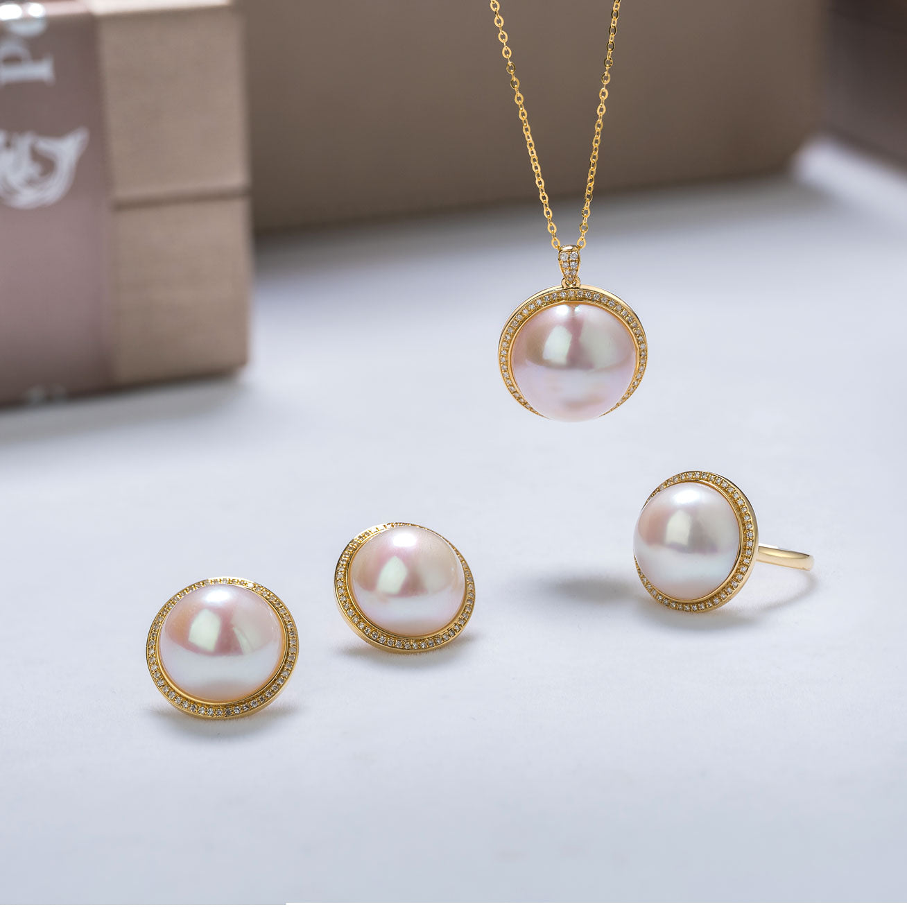 18K Gold Diamond & Edison Pearl Stud Earrings KE00121 | Elegant Dome Design for Women | Perfect for Weddings, Parties & Special Occasions