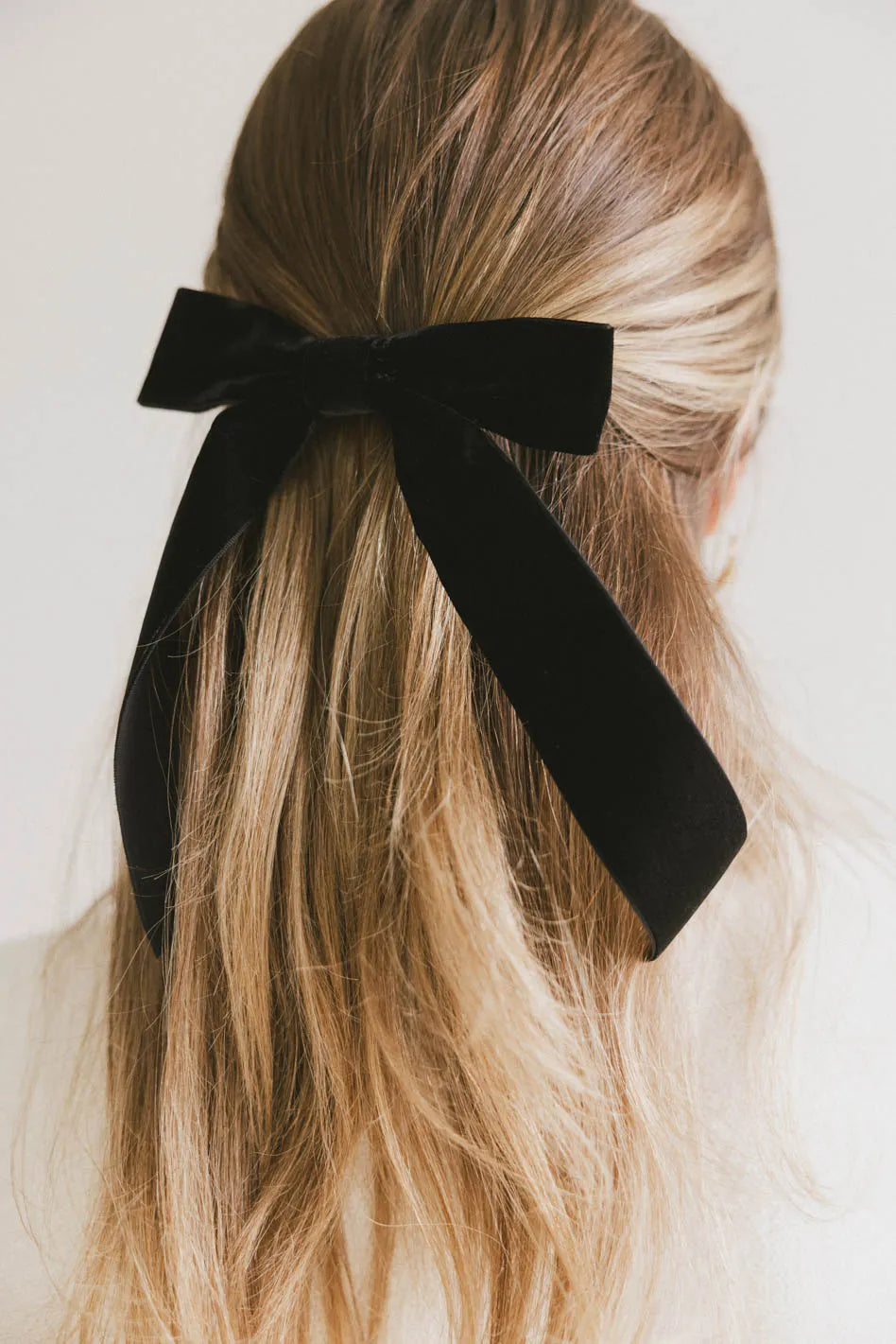 Elegant Black Velvet Bow Hair Accessory - Perfect for Weddings, Parties & Everyday Style