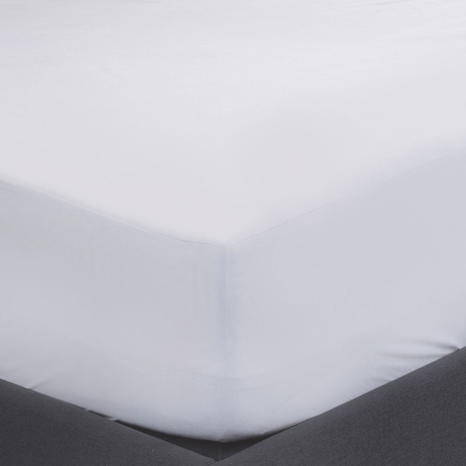 Premium Bamboo Mattress Protector - 100% Waterproof, Hypoallergenic & Breathable - Queen Size Bed Cover for Allergy Relief & Night Sweats - Perfect for Kids, Adults & Pet Owners