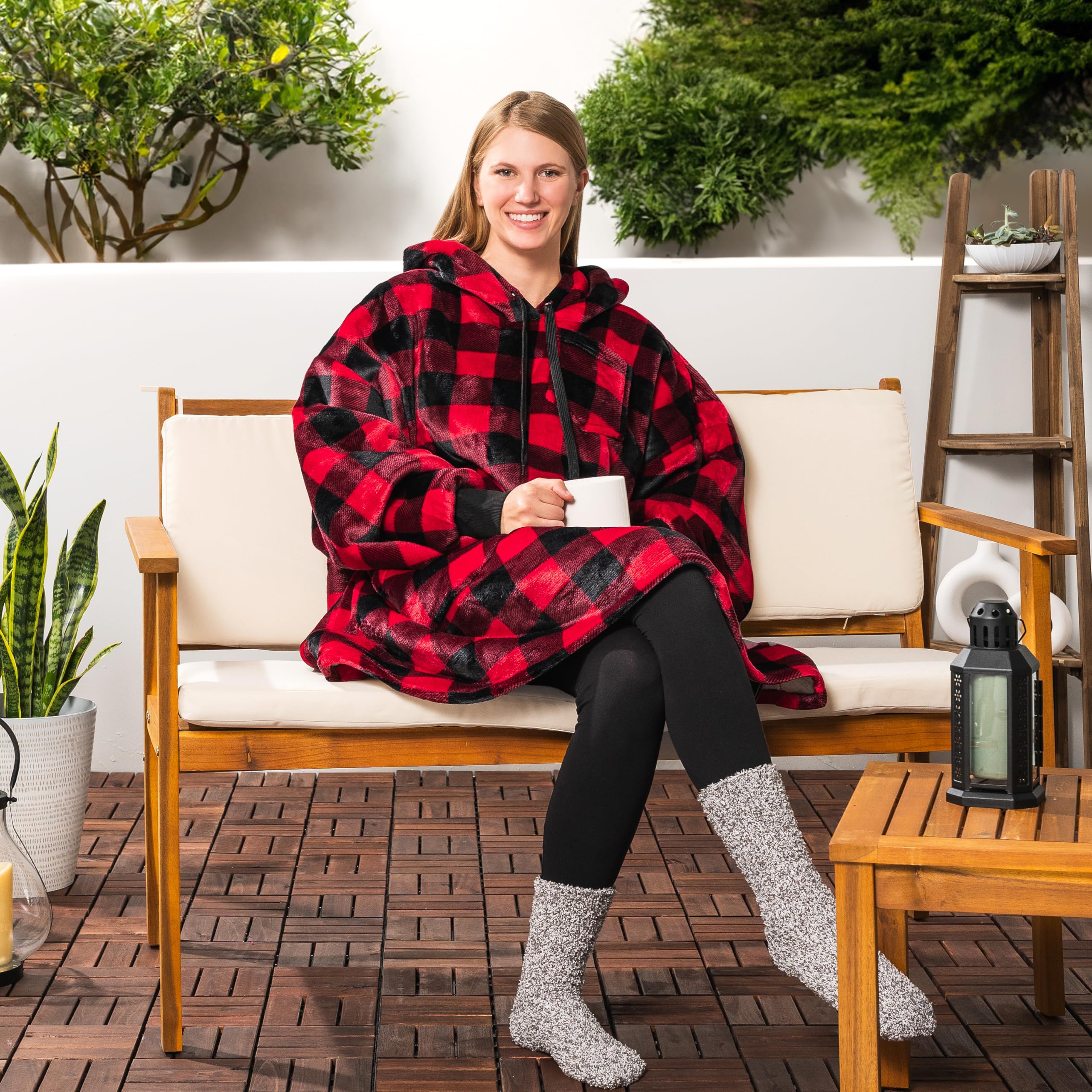PAVILIA Wearable Blanket Hoodie for Women & Men - Oversized Sherpa Fleece Hooded Sweatshirt Blanket Sweater | Cozy Loungewear for Home, Camping & Outdoor Activities
