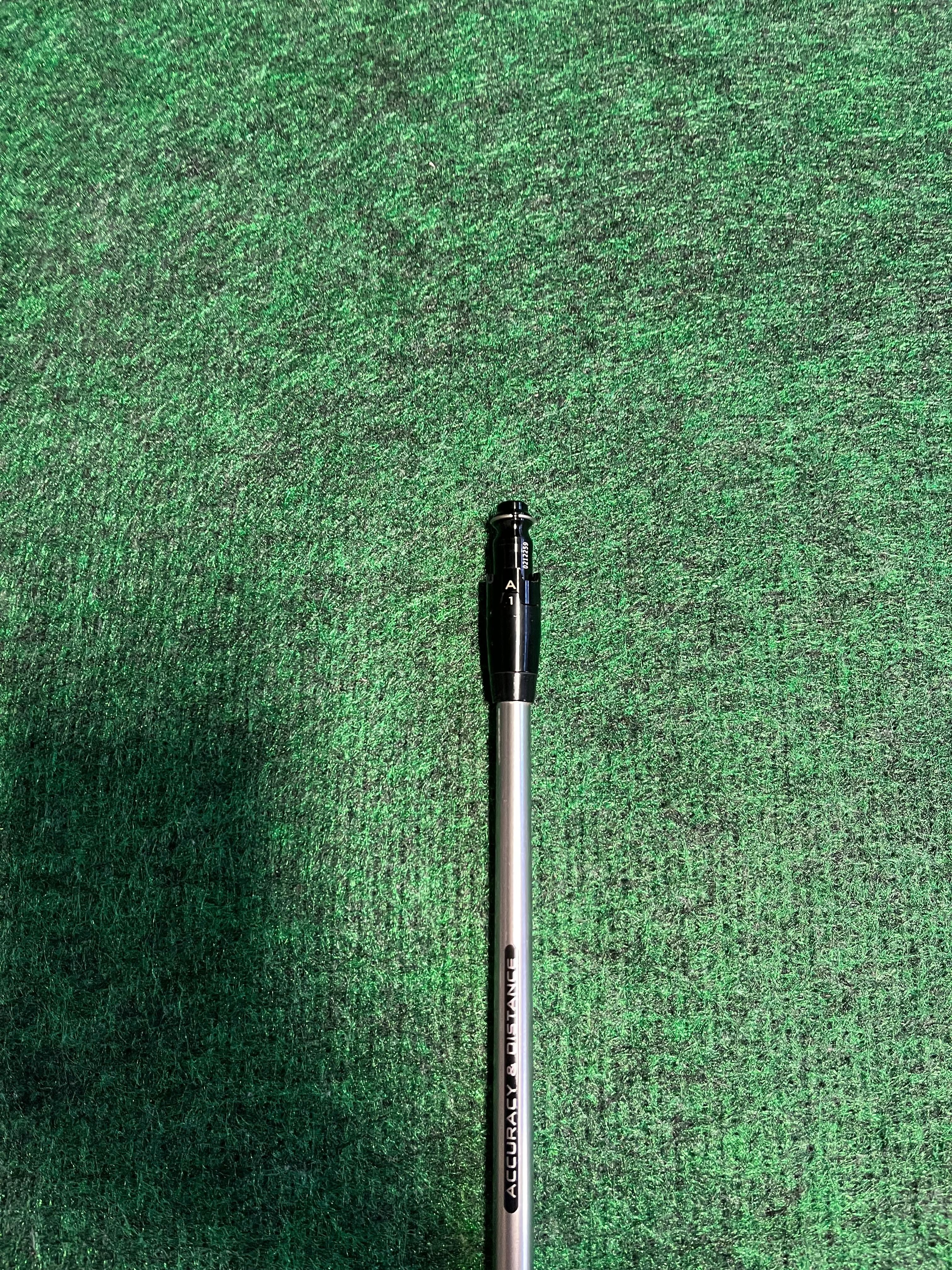 Graphite Design TP 7 Fairway Wood Shaft - Extra Stiff Flex 41.5 Inch | High Performance Golf Shaft for Long Drives | Perfect for Golfers Seeking Distance and Control on the Course