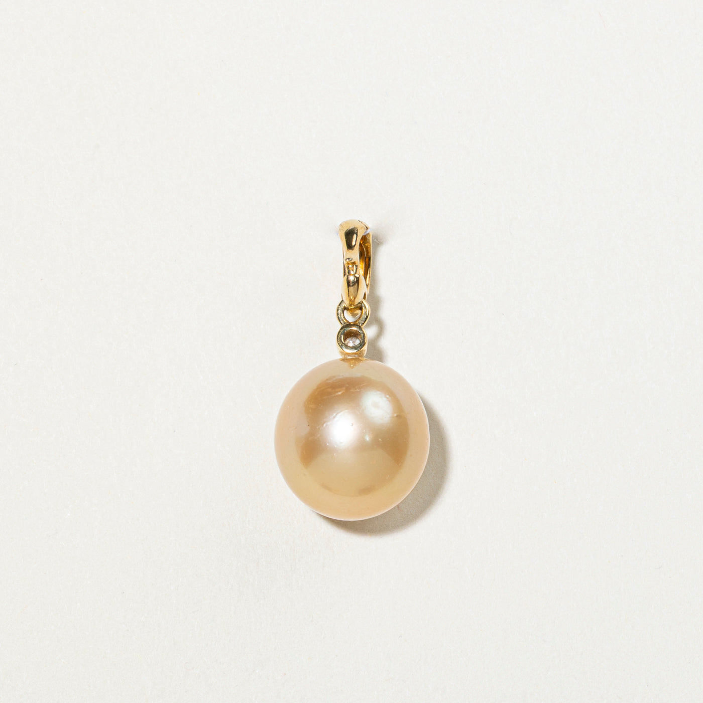 Exquisite 13.5-14mm South Sea Pearl & 0.03ct Diamond Pendant Necklace - Elegant Jewelry Gift for Women, Perfect for Weddings, Anniversaries & Special Occasions