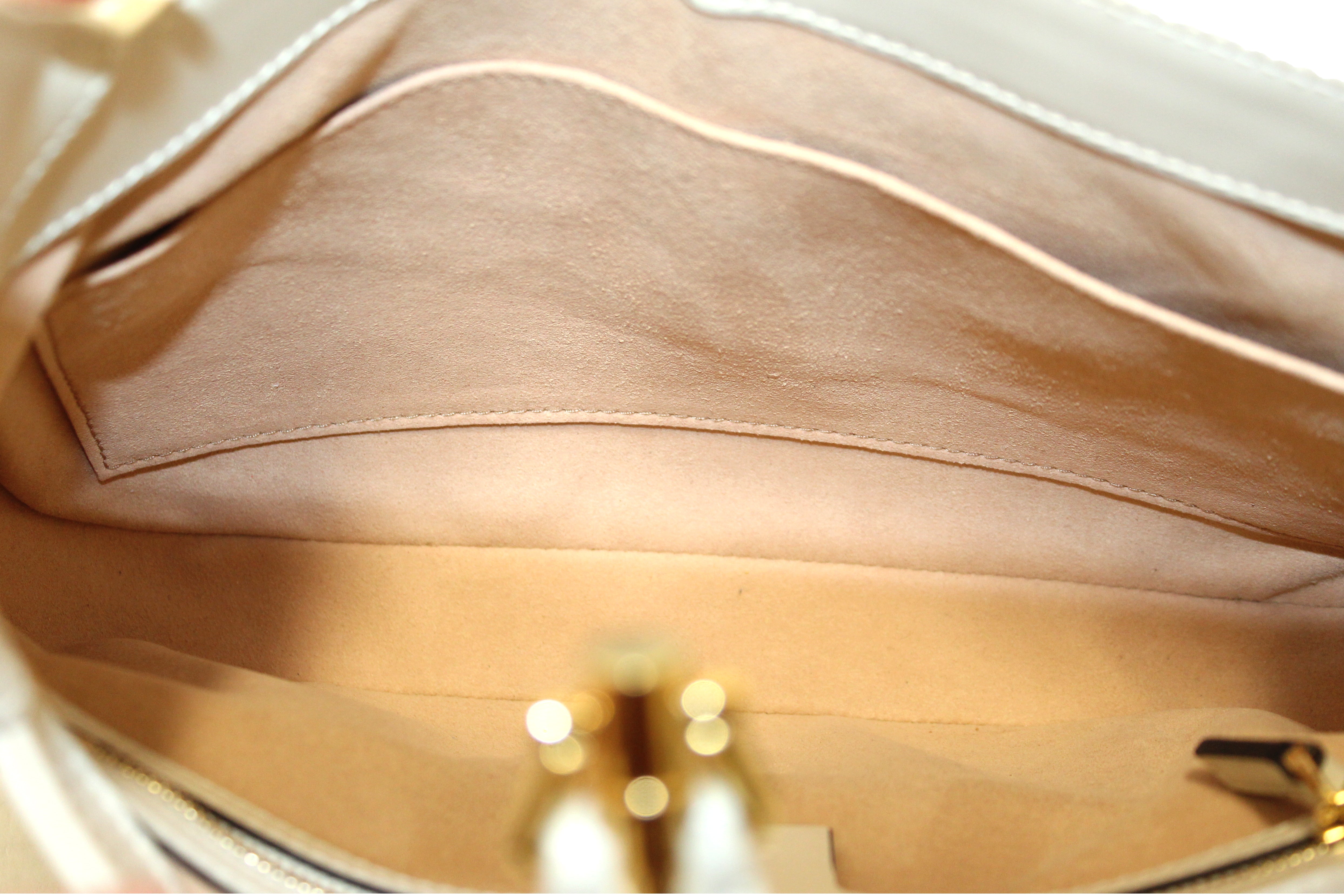 Authentic Gucci Jackie 1961 Small Hobo Bag - White Leather Shoulder Bag for Women | Luxury Designer Handbag for Everyday Use, Work & Special Occasions