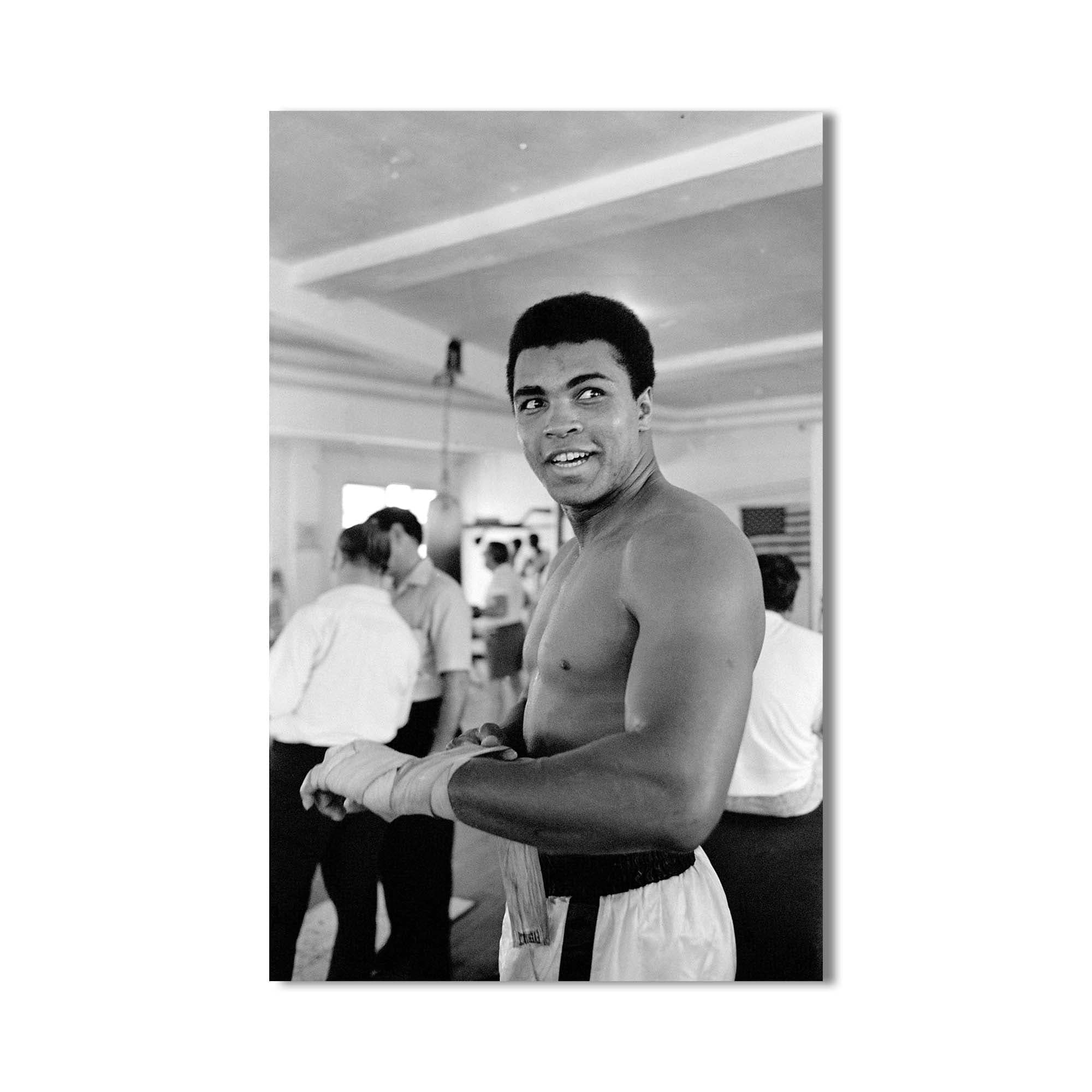 Muhammad Ali Boxing Gloves - Premium Training & Sparring Gear for Fighters & Fitness Enthusiasts | Perfect for Boxing, MMA, and Home Workouts