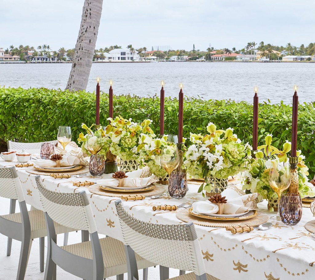 Elegant Brown Florette Napkin Rings - Set of 4 for Wedding, Dinner Party & Holiday Table Decor