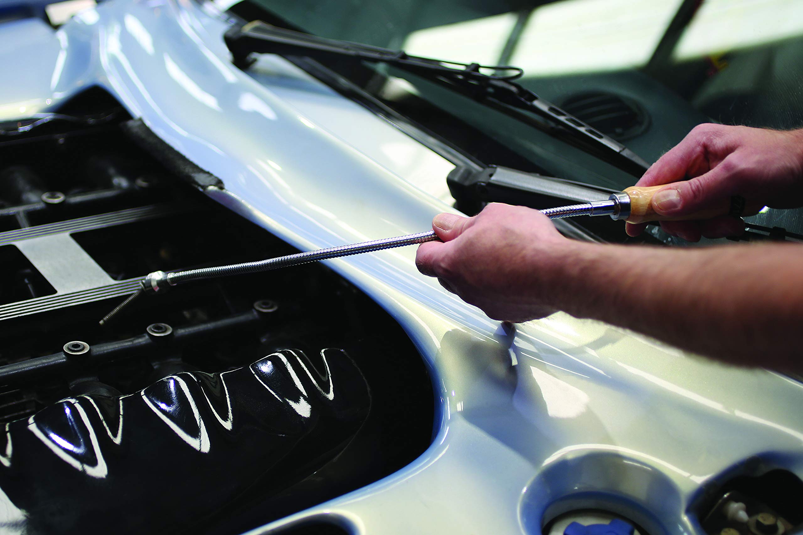 77154 Magnetic Pick Up Tool - Flexible Reach with Strong Magnet for Hardware, Auto Repair & Workshop Use - Ideal for Retrieving Nuts, Bolts & Metal Parts