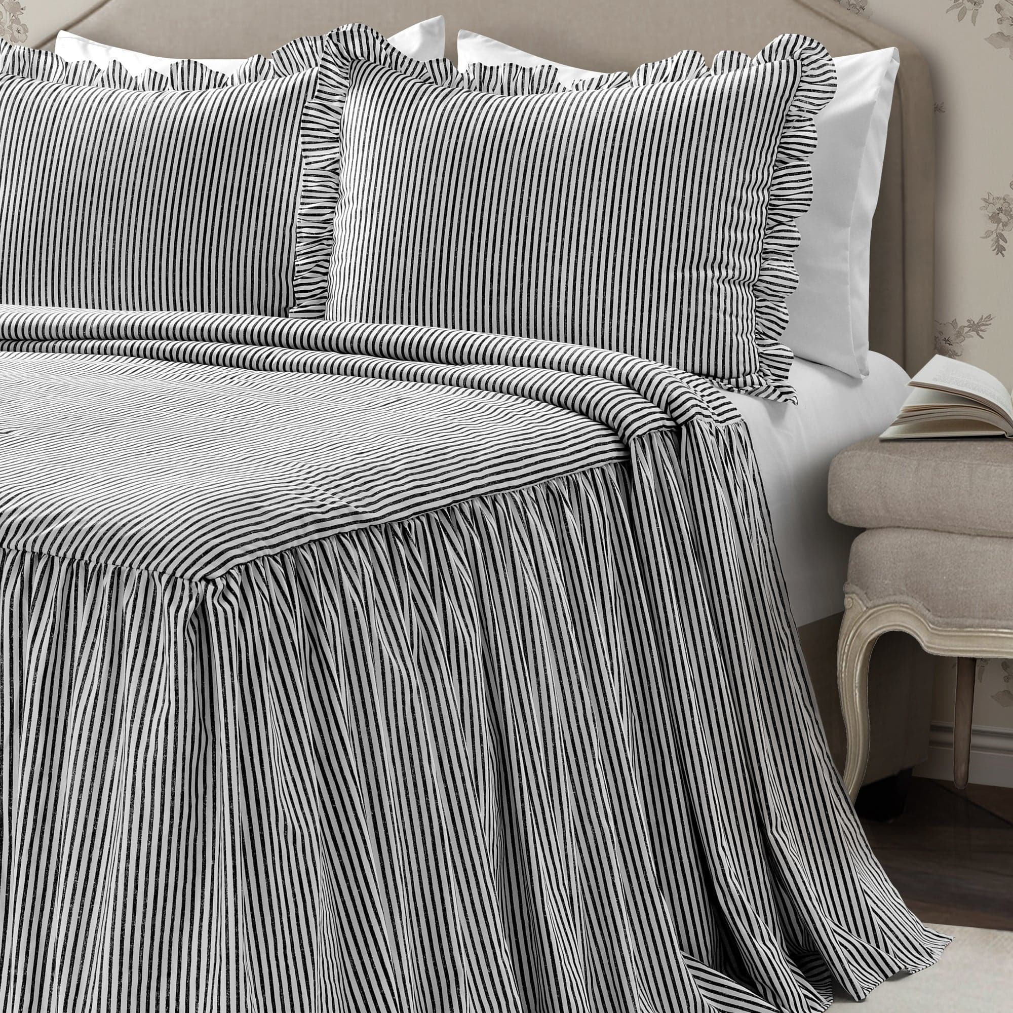 Stylish Ticking Stripe Bedspread Set - Soft & Durable Cotton Bedding for Cozy Bedrooms - Perfect for Guest Rooms, Master Suites & Farmhouse Decor