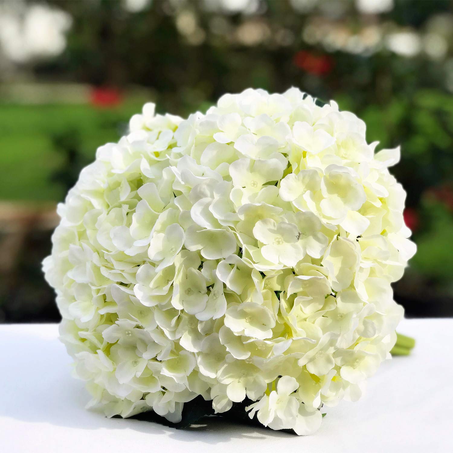 ENOVA HOME Artificial Silk Hydrangea Flower Bouquet in Clear Glass Vase with Faux Water - Cream Floral Arrangement for Wedding Centerpiece, Home Decor, Office & Tabletop Decoration