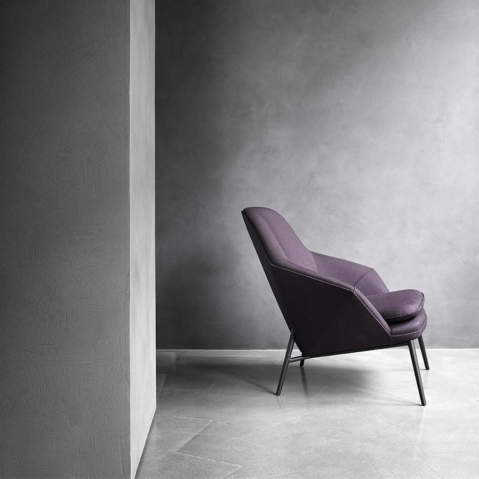 365 North Hug Chair Wendelbo - Modern Lounge Chair for Living Room, Bedroom & Office - Comfortable Scandinavian Design for Relaxing & Reading