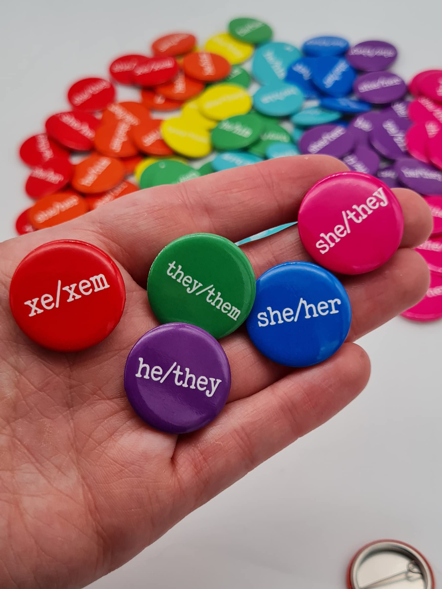 My Pronouns Are Badges - 400 Pack of 1 Inch (25mm) Colorful Customizable Gender Pronouns Pin Badges for LGBTQ+ Pride - Perfect for Pride Events, School Awareness, Workplace Inclusion & Everyday Wear