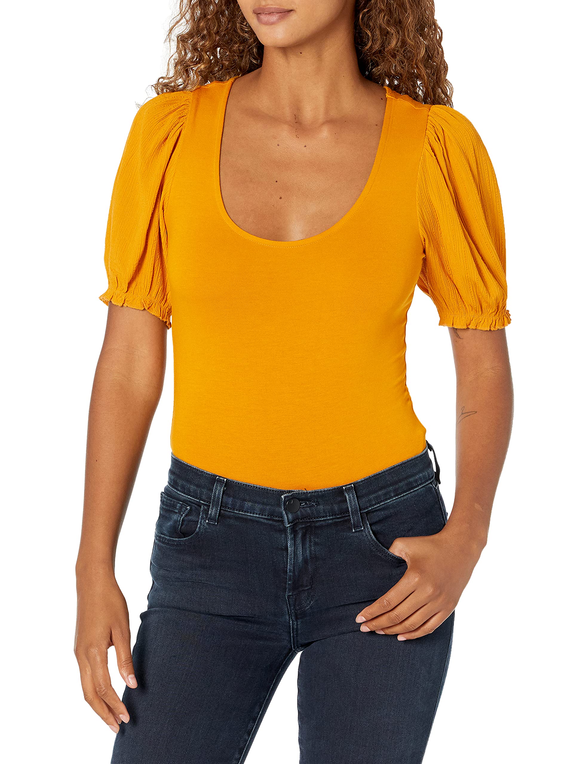 Jessica Simpson Women's Noa Texture Short Sleeve Top Bodysuit - Comfortable Stretchy T-Shirt for Casual Wear, Layering & Everyday Outfits