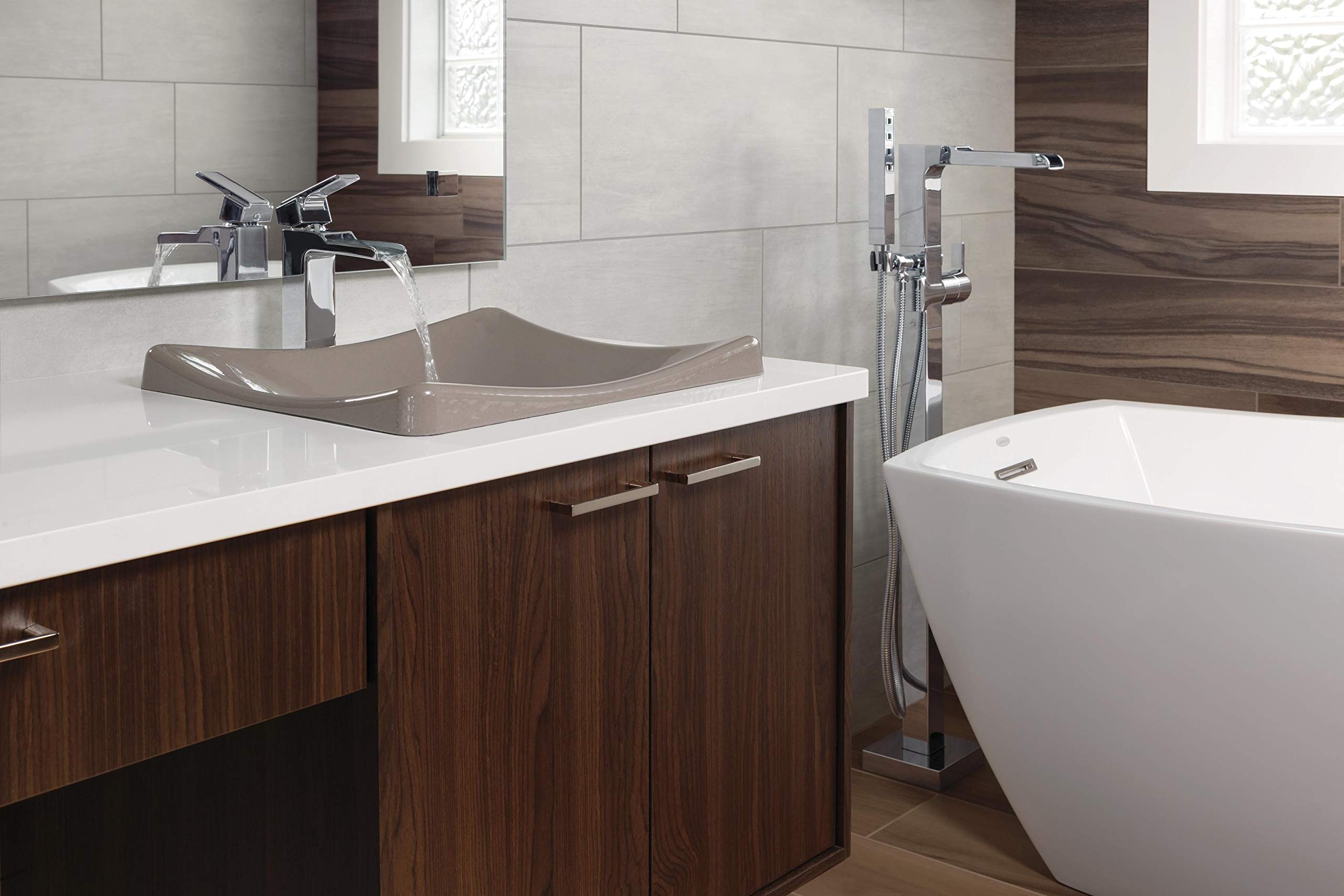 Delta Ara Single Handle Waterfall Bathroom Faucet in Chrome - 568LF-MPU with Metal Drain Assembly for Modern Vanity & Spa-Like Bathroom Experience