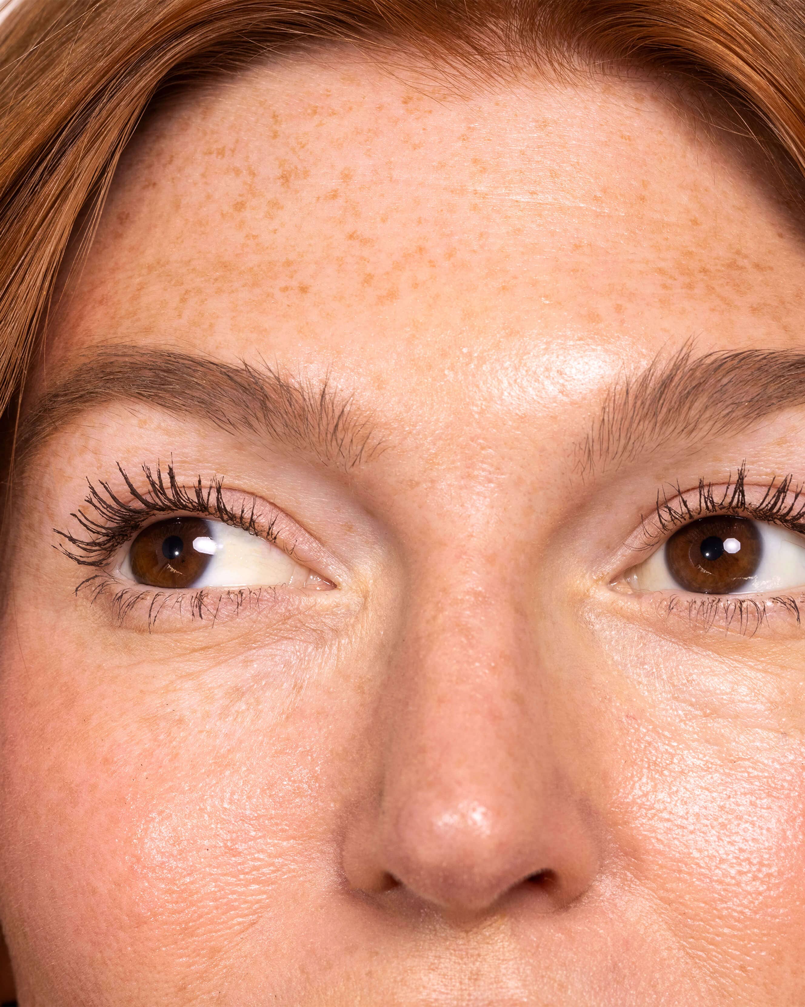 Best Spectator Sport Mascara - Waterproof & Volumizing for Long-Lasting Wear - Perfect for Sports, Gym & Active Lifestyles