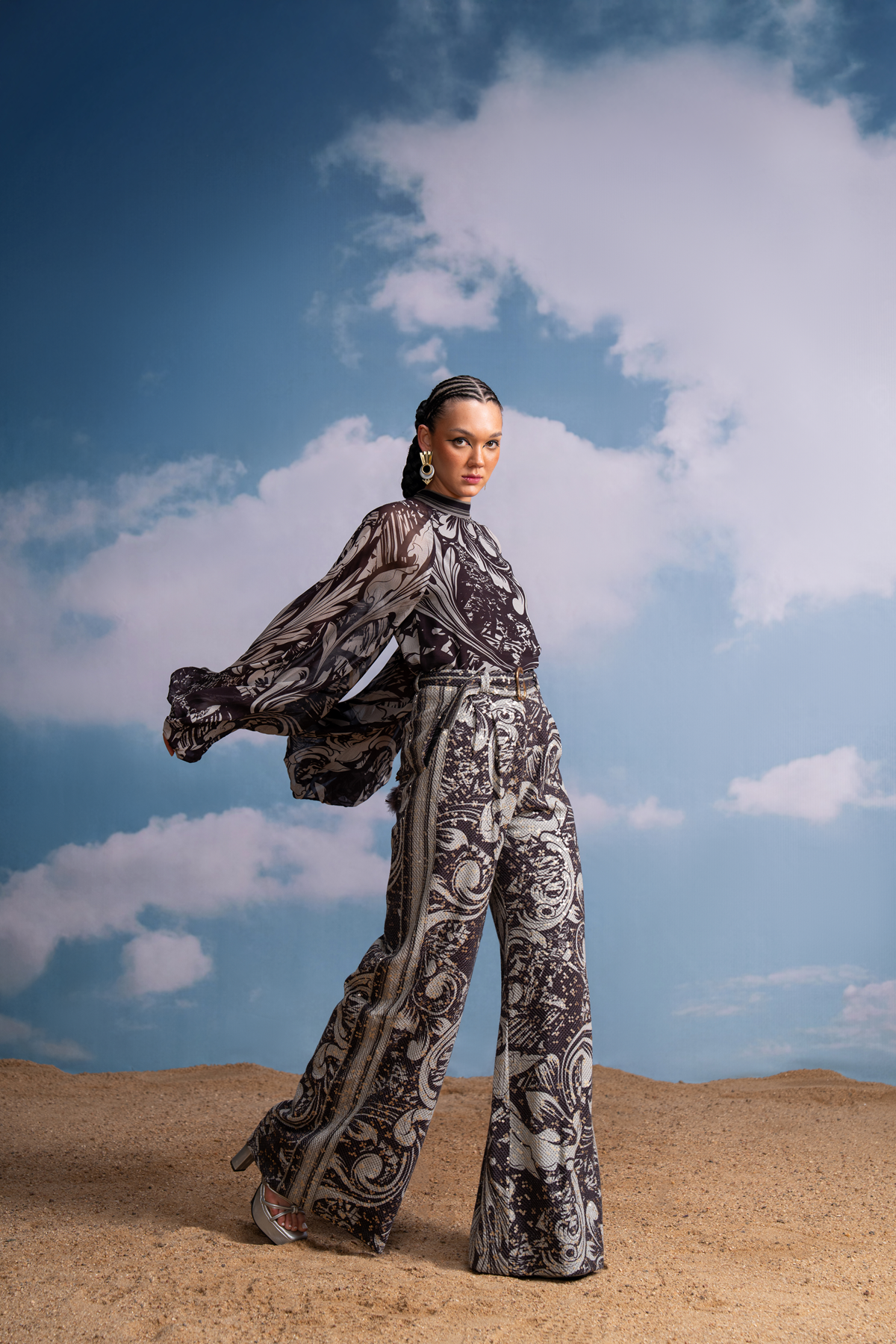 Stylish Chocolate Swirl Print Top with Bishop Sleeves - Perfect for Casual Outings & Date Nights