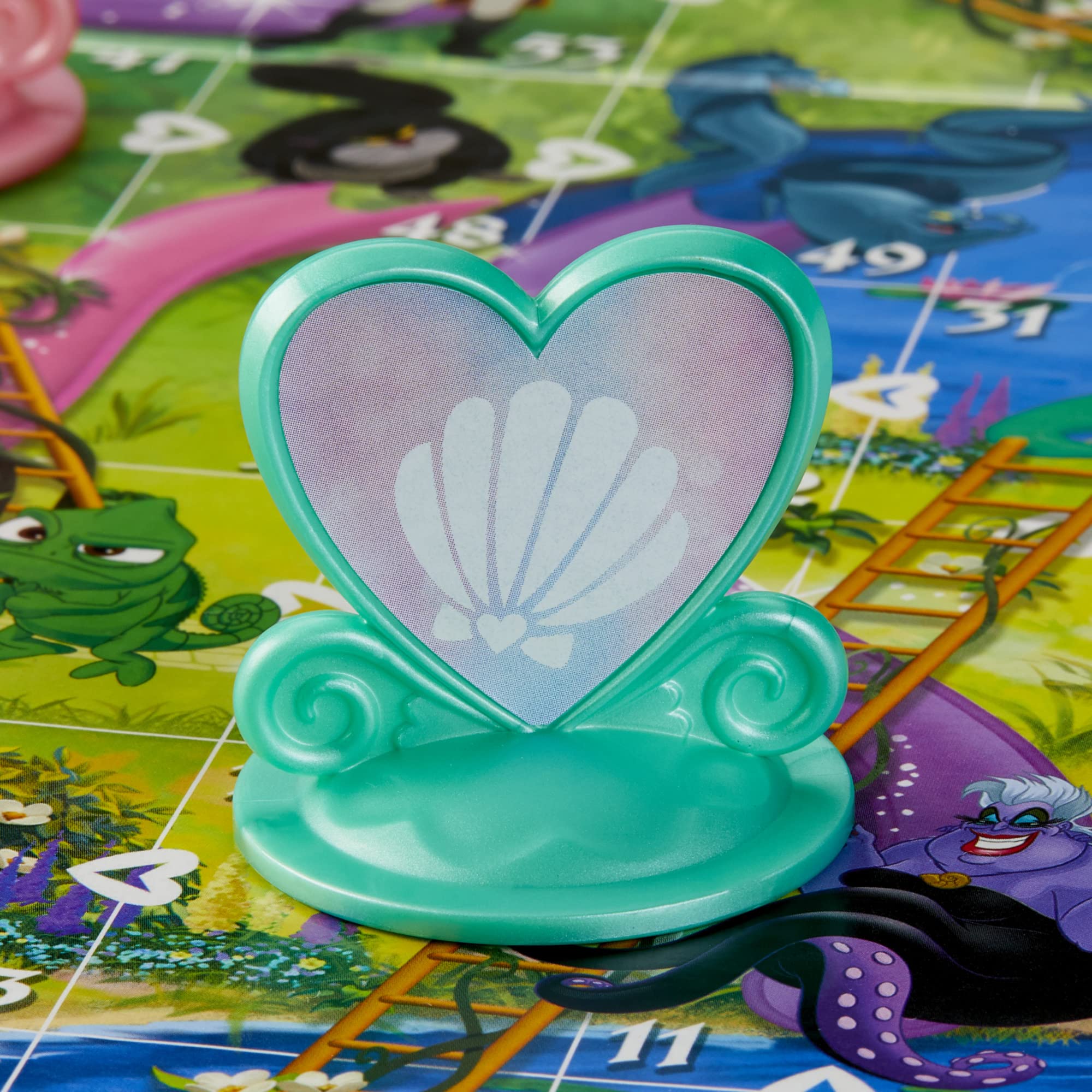 Hasbro Gaming Chutes and Ladders Disney Princess Edition Board Game for Kids Ages 3+ | Preschool Learning Game for Boys & Girls | 2-4 Players | Easter Gift Idea | Amazon Exclusive | Fun Family Game Night Activity