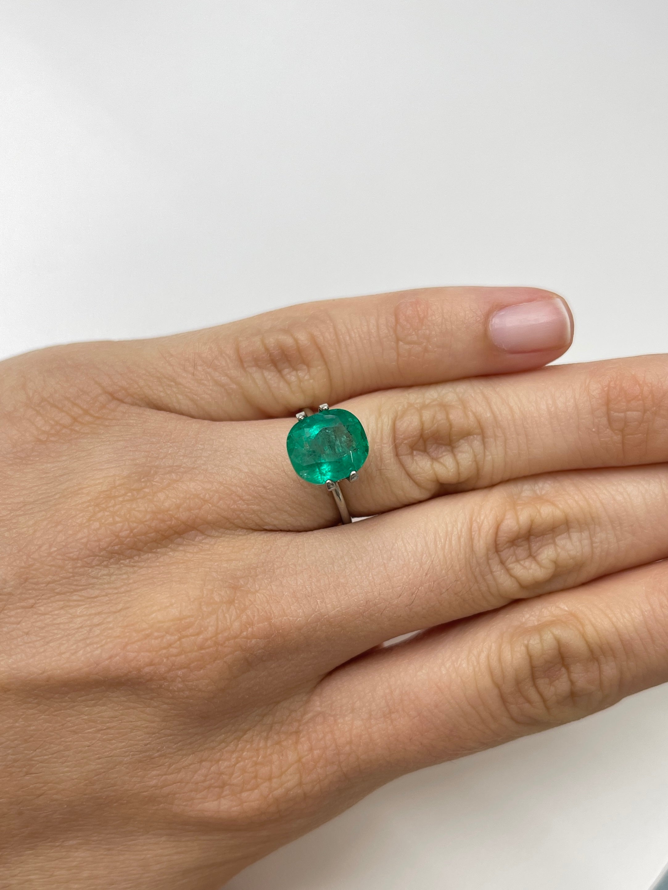 4.37 Carat Natural Colombian Emerald - 10.5x9mm Cushion Cut Loose Gemstone, Deep Green with Unique Freckles | Perfect for Engagement Rings, Fine Jewelry & Collector's Pieces