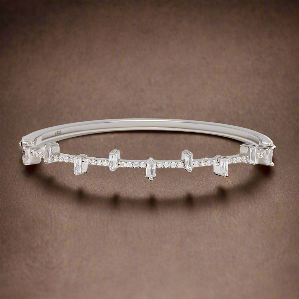 Stylish Ahn Bangle Bracelet - Elegant Gold & Silver Jewelry for Women - Perfect for Parties, Weddings & Everyday Wear