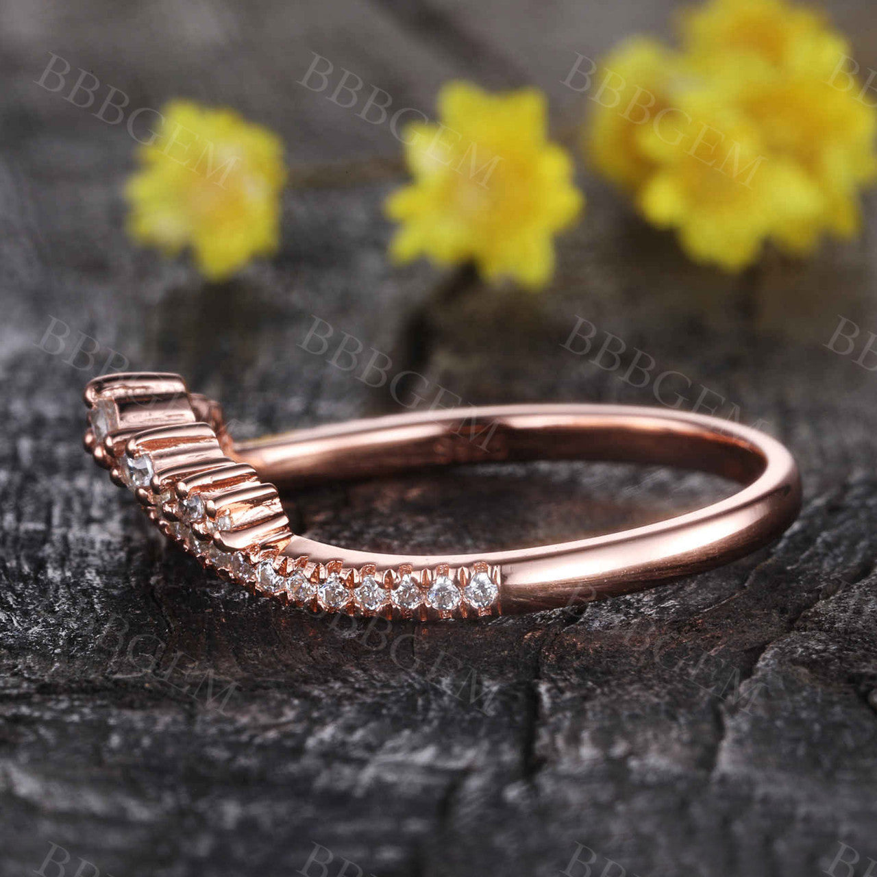 Rose Gold Diamond Curved Wedding Band - Art Deco V-Shaped Stacking Ring for Women - Chevron Crown Bridal Jewelry - Perfect for Engagement, Anniversary & Special Occasions