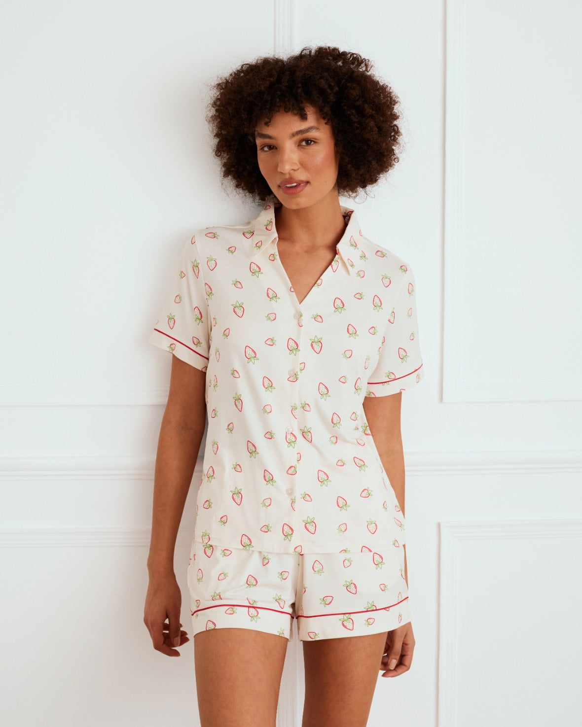 Strawberry Print Short Pajama Set for Women - Soft & Comfortable Sleepwear - Perfect for Summer Nights & Lounging at Home
