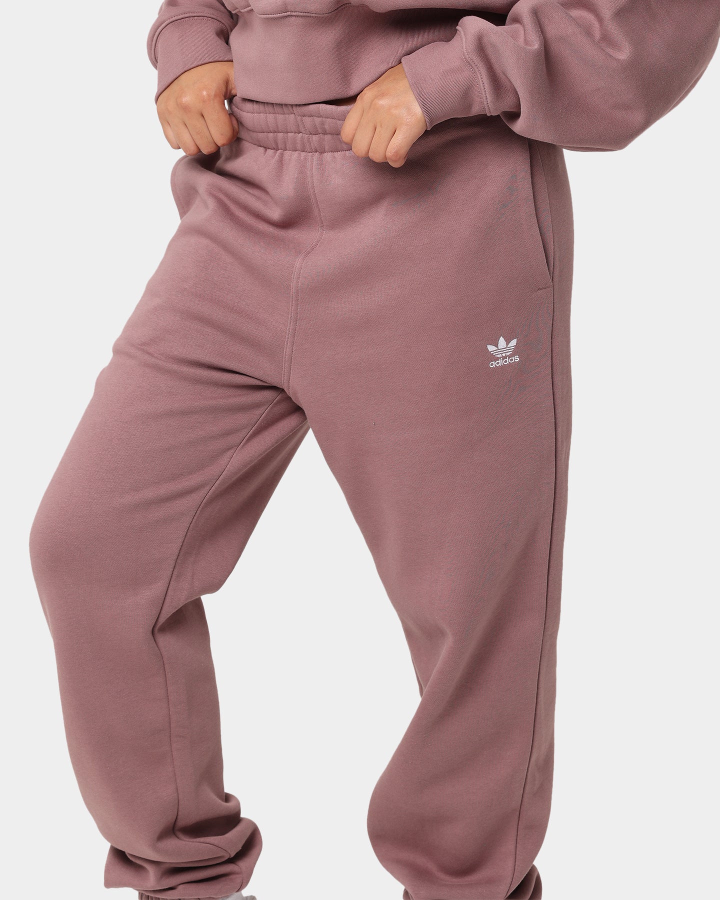 Adidas Women's Adicolor Essentials Fleece Sweatpants - Soft Comfortable Joggers for Yoga, Running & Lounge Wear (Wonder Oxide)