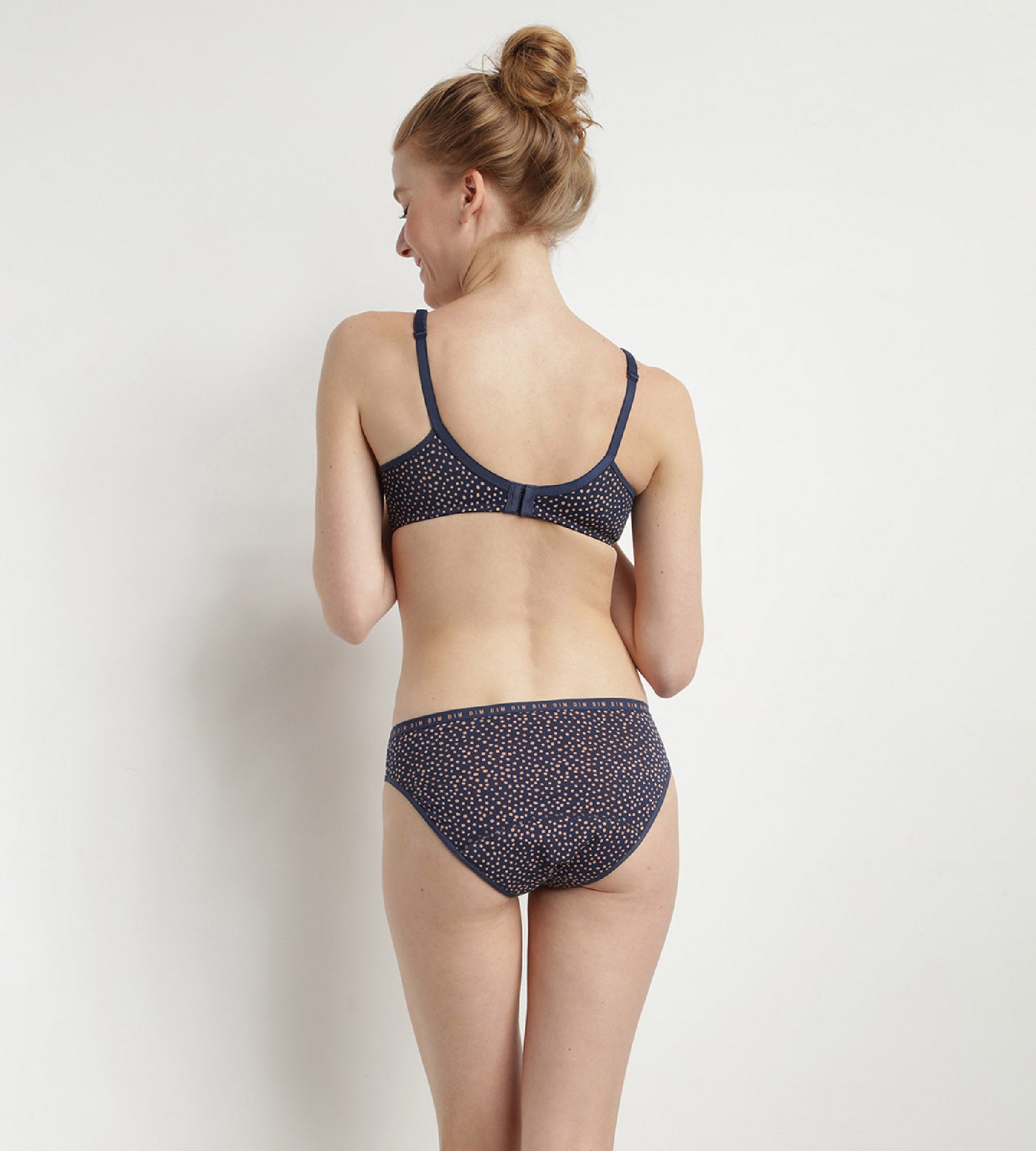 Organic Cotton Indigo Floral Print Medium Flow Period Underwear - Comfortable & Eco-Friendly Menstrual Panties for Active Women | Perfect for Yoga, Workouts & Daily Wear