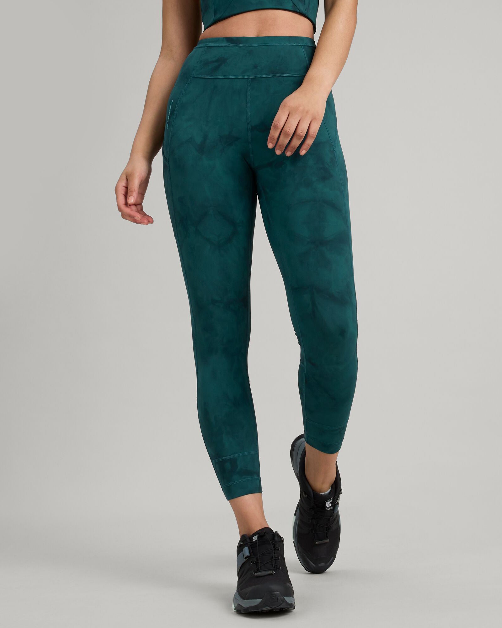 WELL.DER.NESS Move Women's 7/8 Leggings - Deep Lagoon Sunburst Print Yoga Pants for Workout, Running & Lounge Wear