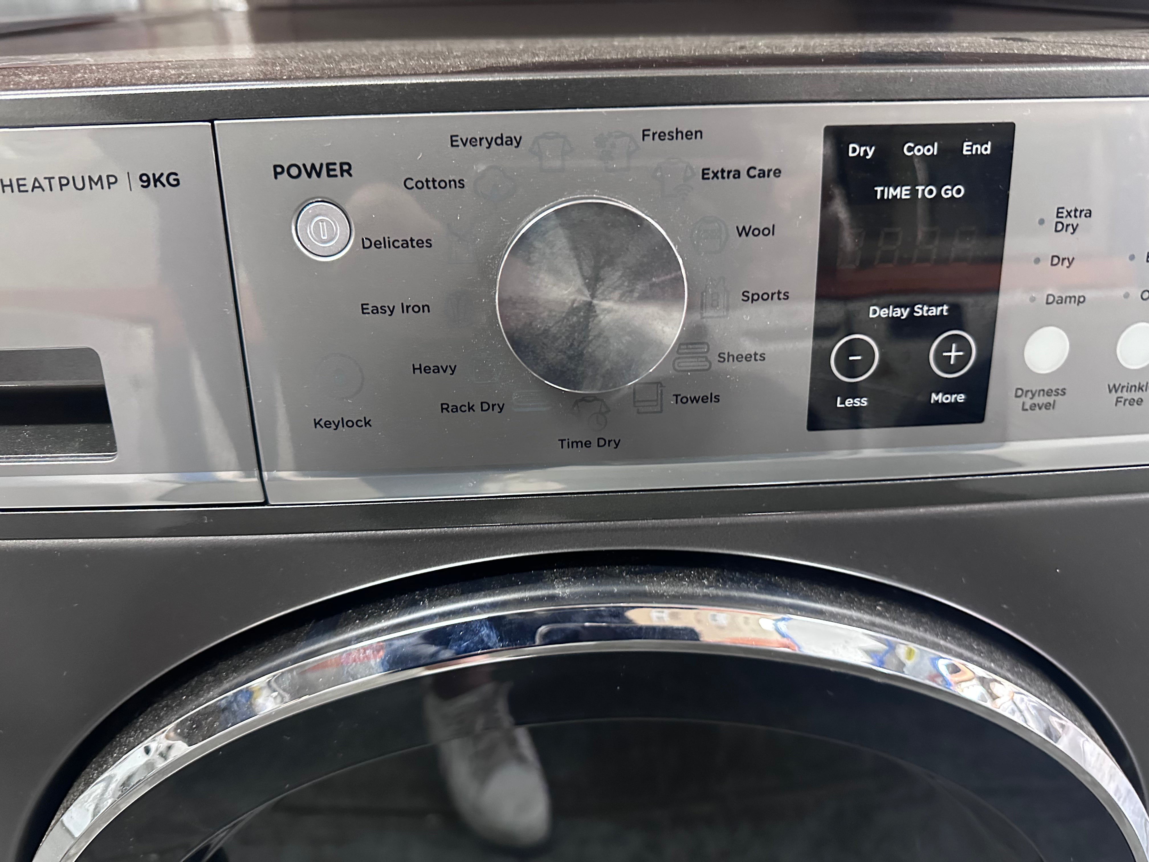 Fisher & Paykel DH9060PG2 9kg Heat Pump Dryer in Graphite - Energy Efficient Laundry Solution for Apartments & Small Homes [Factory Second]
