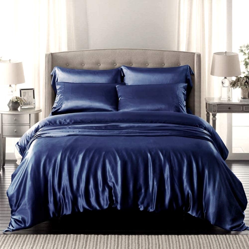 Twin XL Comforter Set - 7 Piece Satin Bedding Set with 600 GSM Navy Blue Duvet Insert, Flat Sheet, Fitted Sheet (19'') & 4 Pillowcases | Ultra Soft & Breathable for College Dorms, Guest Rooms & Cozy Bedrooms