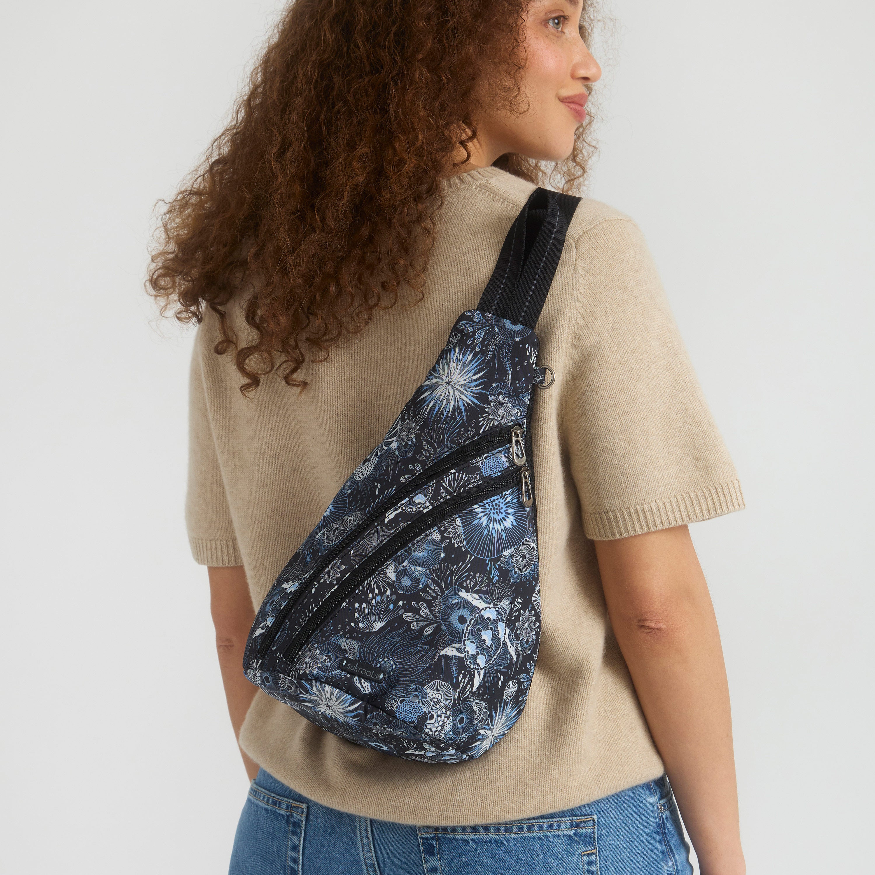 On The Go Sling Backpack - Lightweight Crossbody Travel Bag for Men & Women - Perfect for Hiking, Commuting & Everyday Use