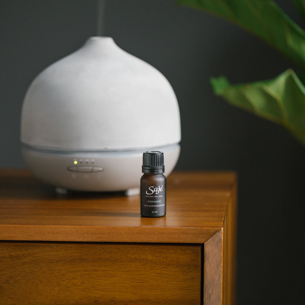 Pure Cedarwood Essential Oil for Aromatherapy, Relaxation & Skin Care - 100% Natural Therapeutic Grade for Diffusers, Massage & DIY Beauty