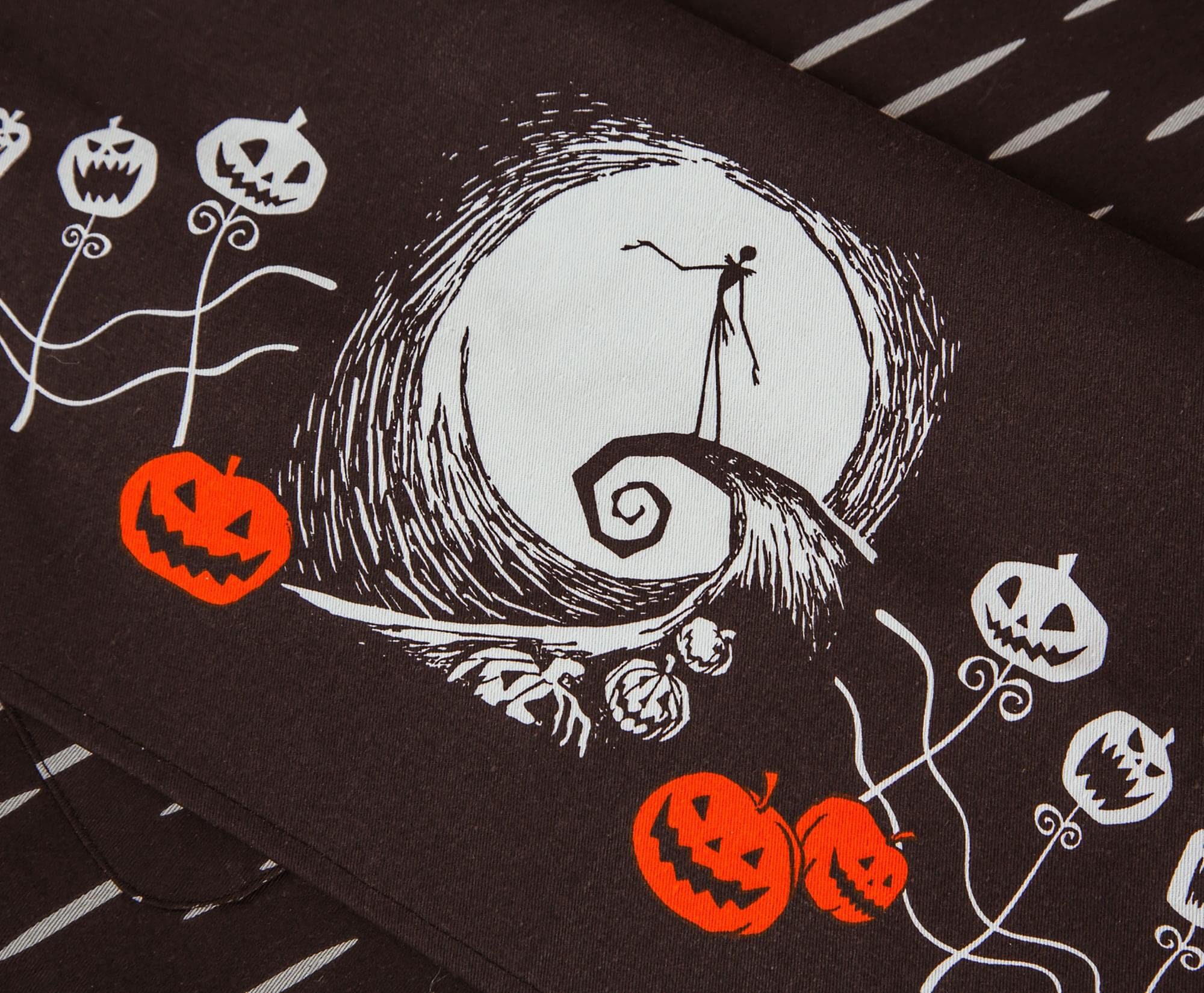 Disney The Nightmare Before Christmas Jack Skellington Black Hand Towels Set of 2 - Quick Dry Absorbent Kitchen Towels for Dishes & Cleaning | Gothic Halloween Home Decor | Perfect for Halloween Parties, Kitchen Use & Gift Giving