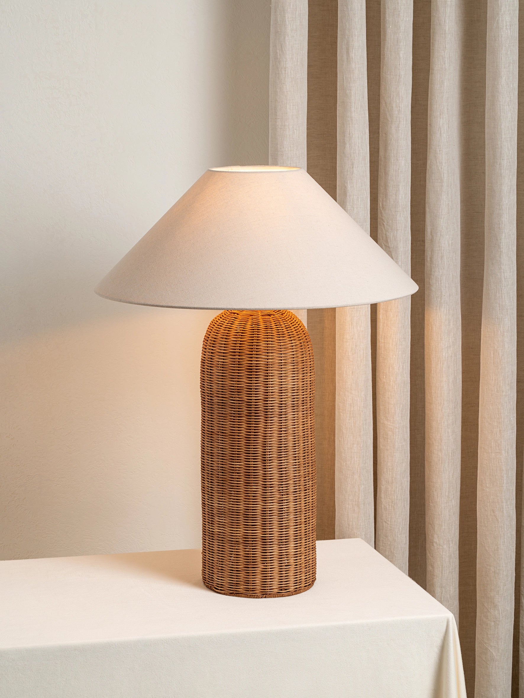 Ensia Extra Large Rattan Table Lamp - Natural Woven Rattan Shade for Living Room, Bedroom, or Office Decor - Perfect for Cozy Ambiance and Stylish Home Lighting