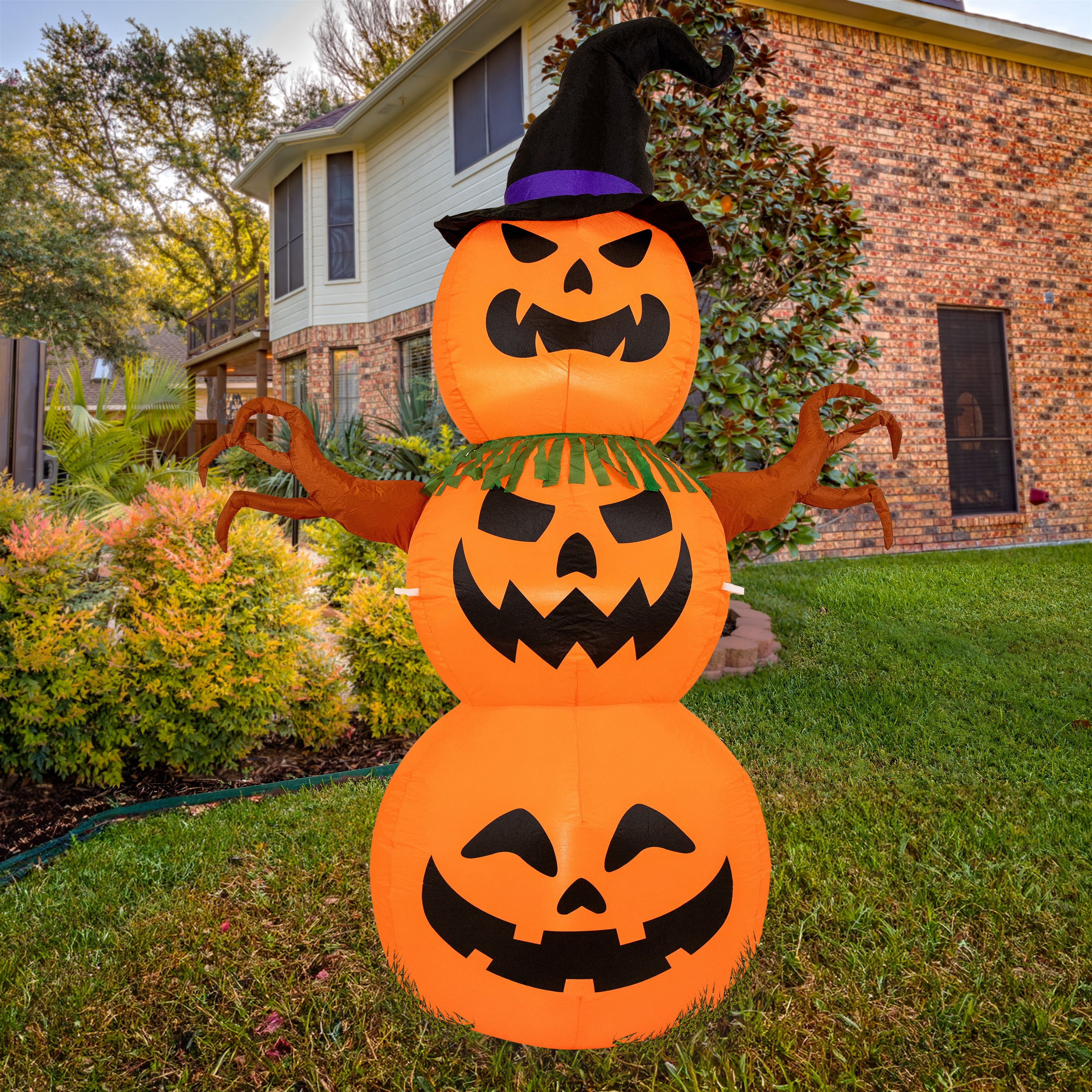7ft Jack O' Lantern Scarecrow Pumpkin Inflatable Halloween Yard Decoration - Outdoor Party Decor for Halloween, Fall Harvest & Spooky Festivals