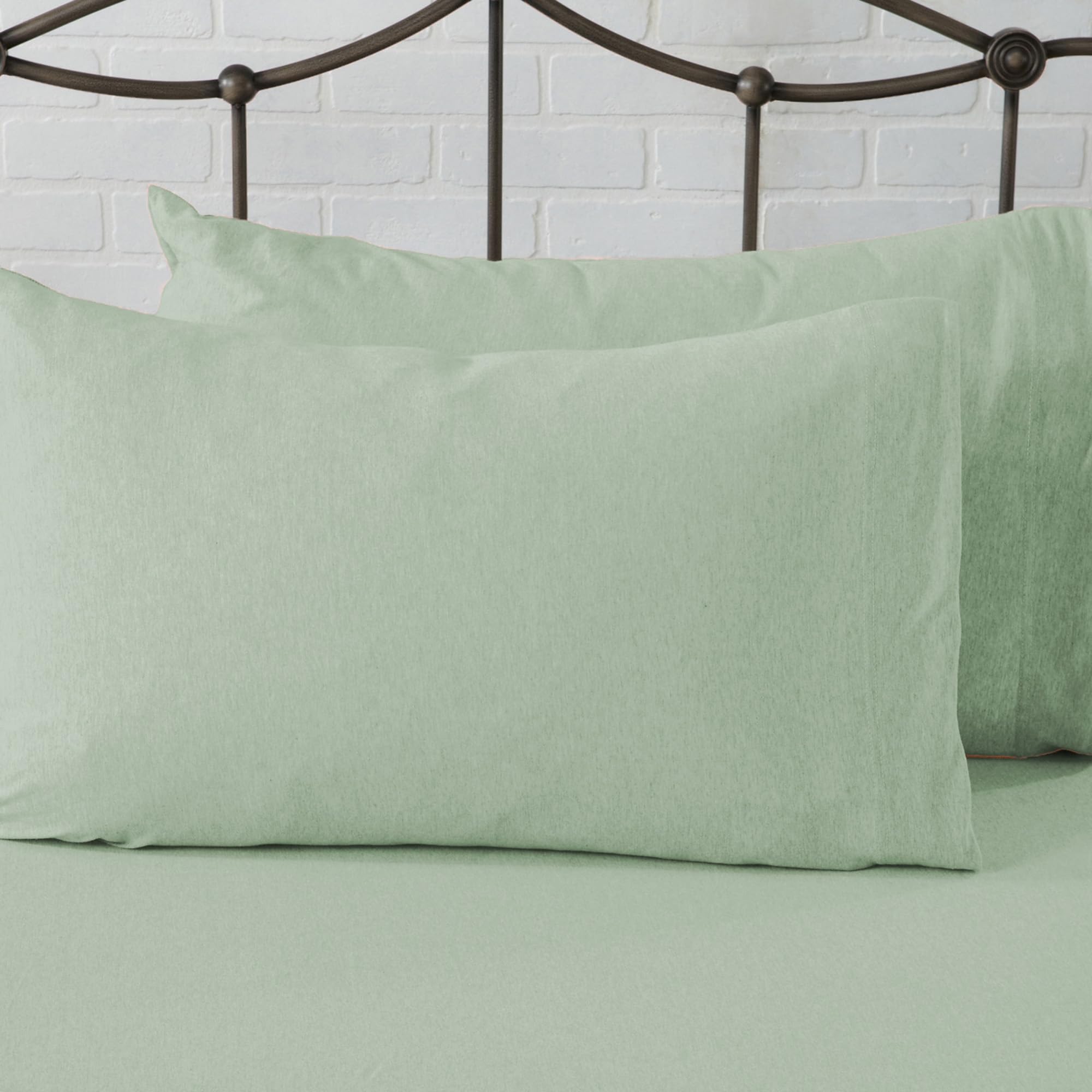 Premium Cotton Jersey Knit California King Sheet Set - Ultra Soft & Stretchy Heathered Melange Green Bed Sheets - Cozy T-Shirt Material with Pillowcases - Perfect for Master Bedroom, Guest Room & Dorm Comfort