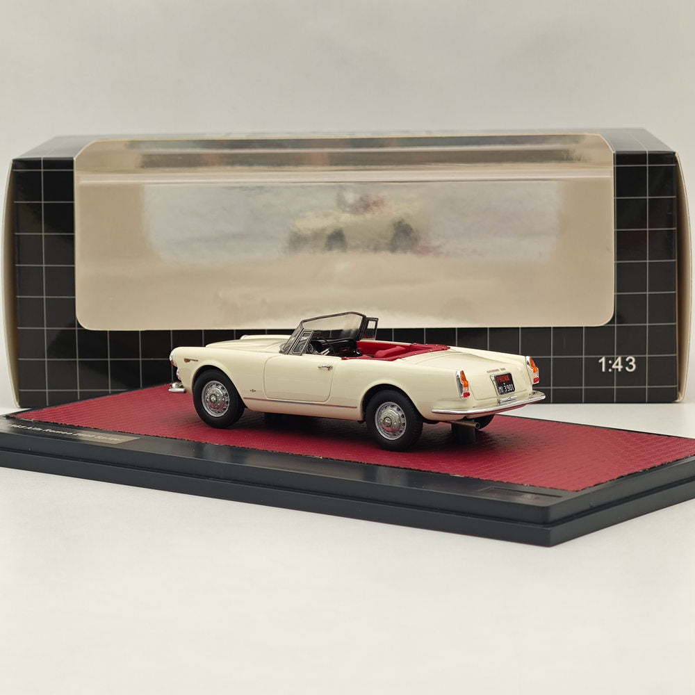 1/43 Scale Alfa Romeo 2600 Spider 1962-1965 White Resin Diecast Model Car - Limited Edition Collectible for Display & Italian Classic Car Enthusiasts