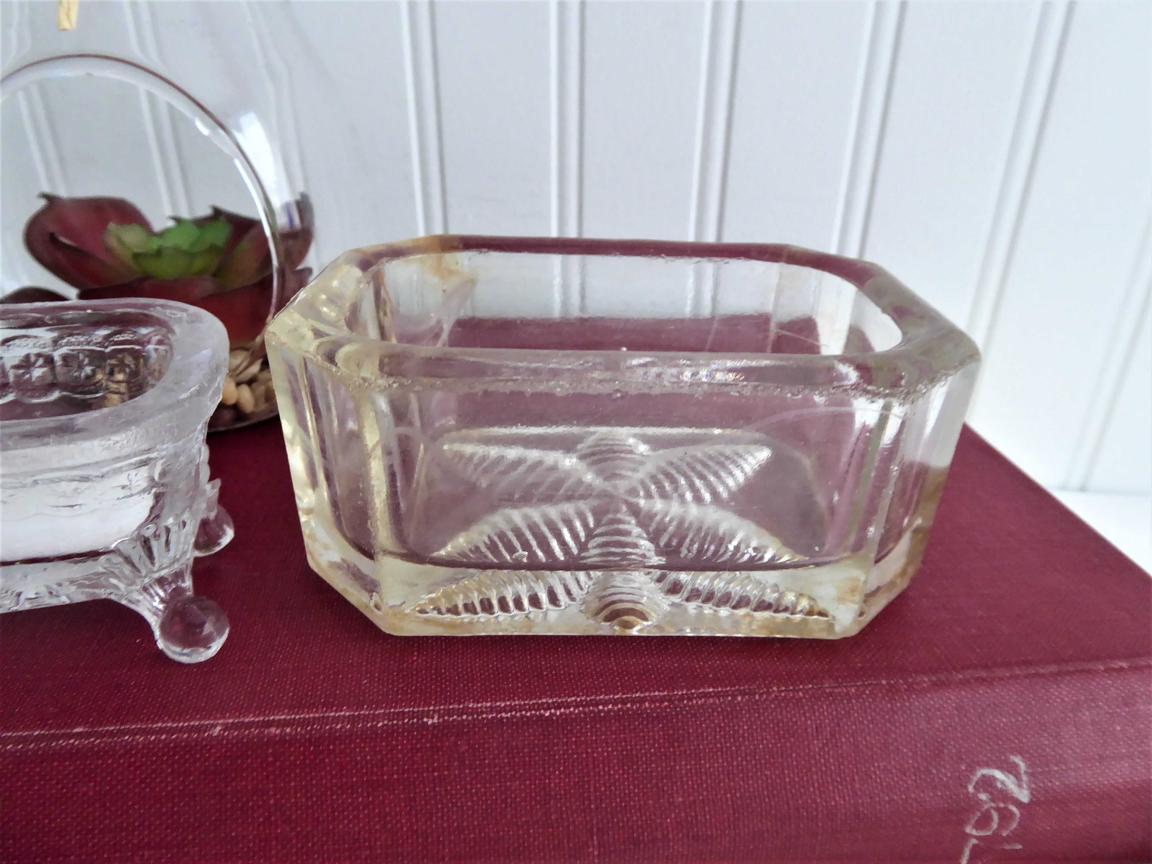 Antique Victorian Cut Crystal Open Salt Dish with Leaf Bottom - Large Master Size, Faceted Design Circa 1880s - Perfect for Table Setting, Collectible Display & Home Decor