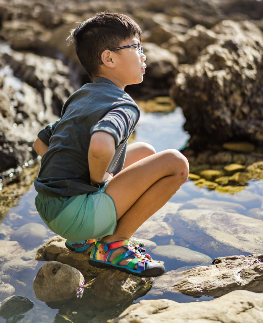 Seacamp II CNX Big Kids' Water Shoes - Coronet Blue & Hot Pink | Lightweight & Quick-Dry for Beach, Pool & Water Sports